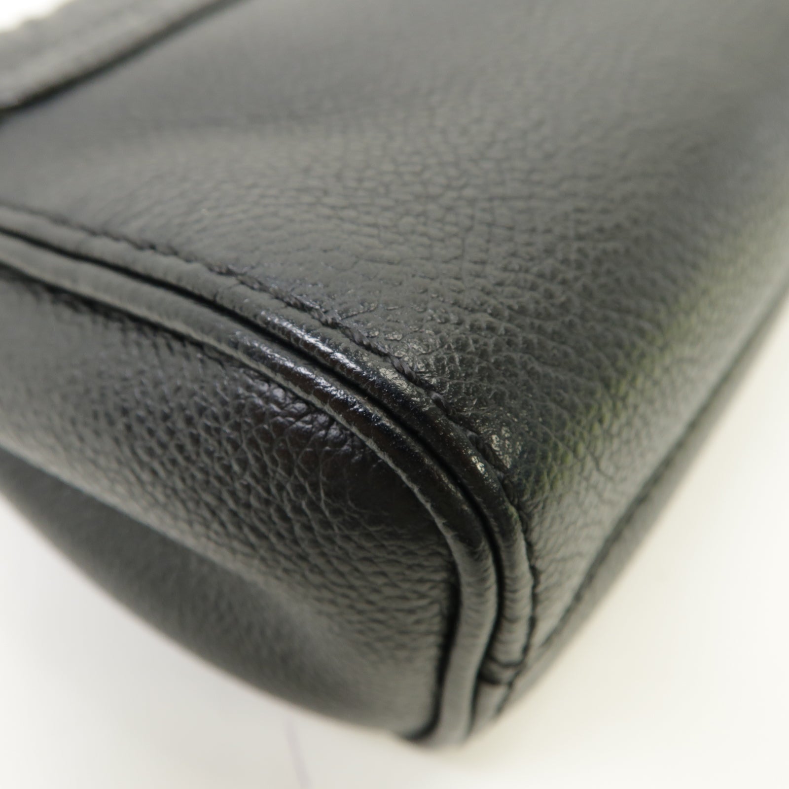 LOUIS VUITTON Monogram Empreinte Saint Germain BB金扣鏈帶肩背袋黑色