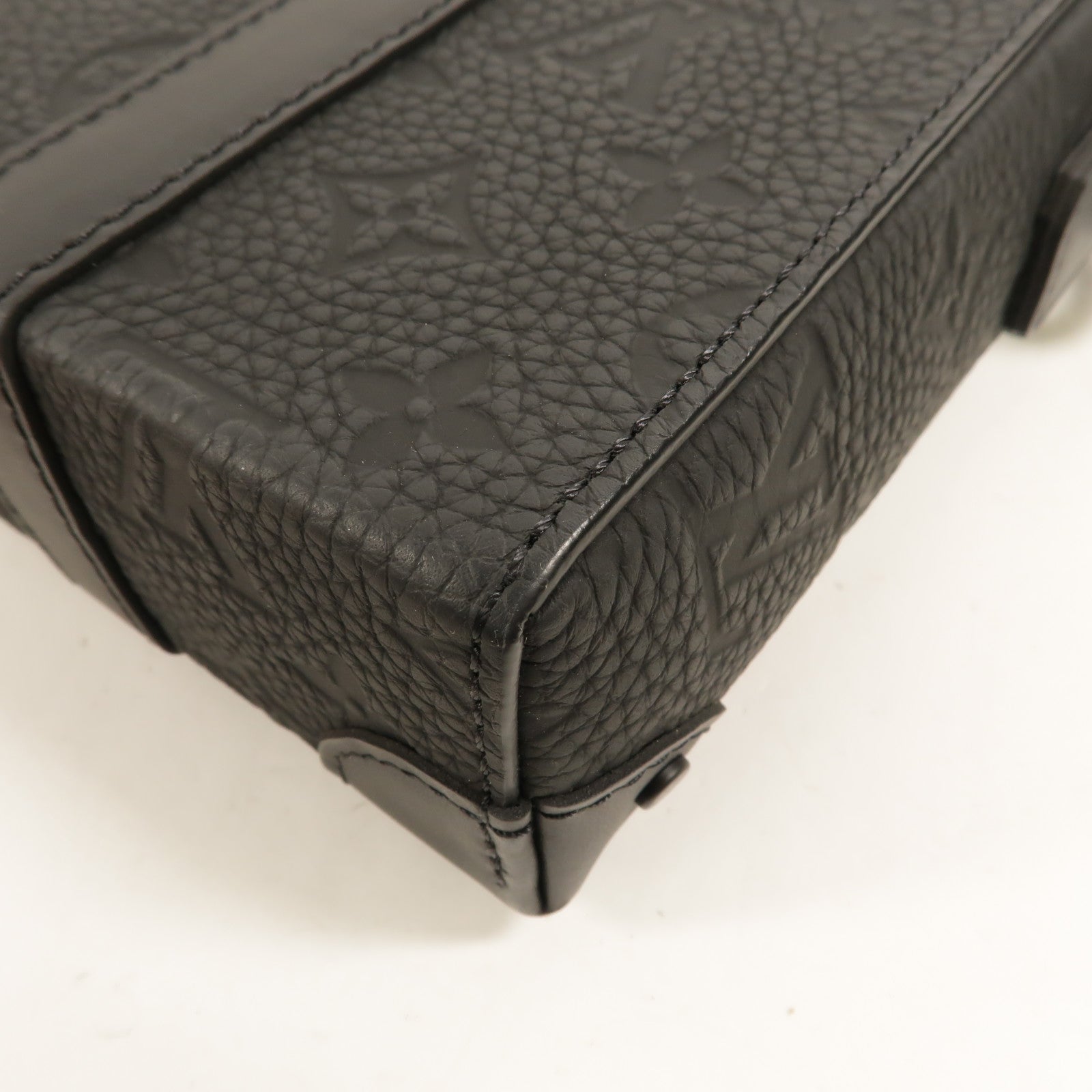 LOUIS VUITTON Monogram Taurillon Trunk Messenger Bag肩背袋