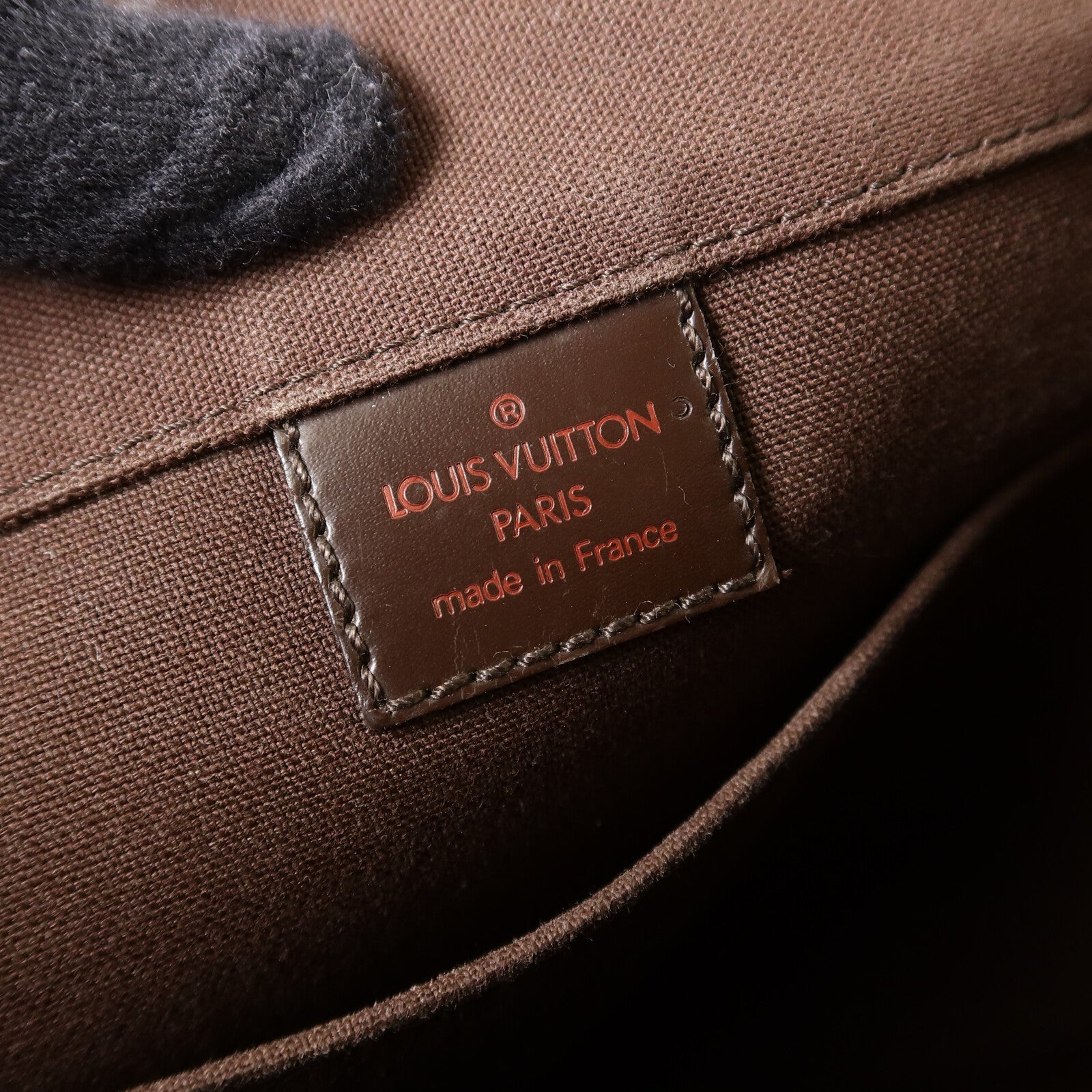 LOUIS VUITTON Damier Ebene Bastille肩背袋