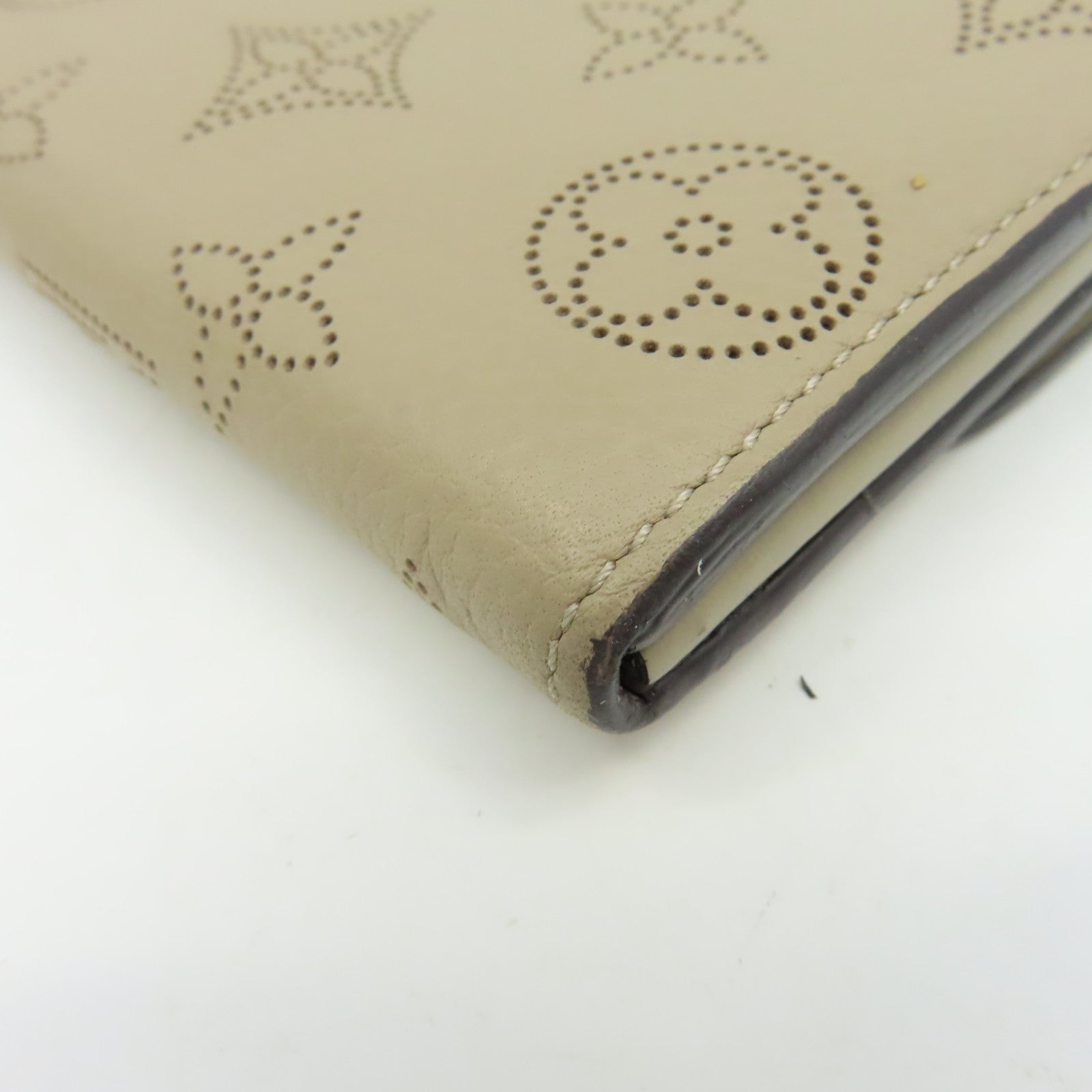 LOUIS VUITTON 【激減優惠】Mahina Portefeuille Iris Long Wallet長錢包杏色