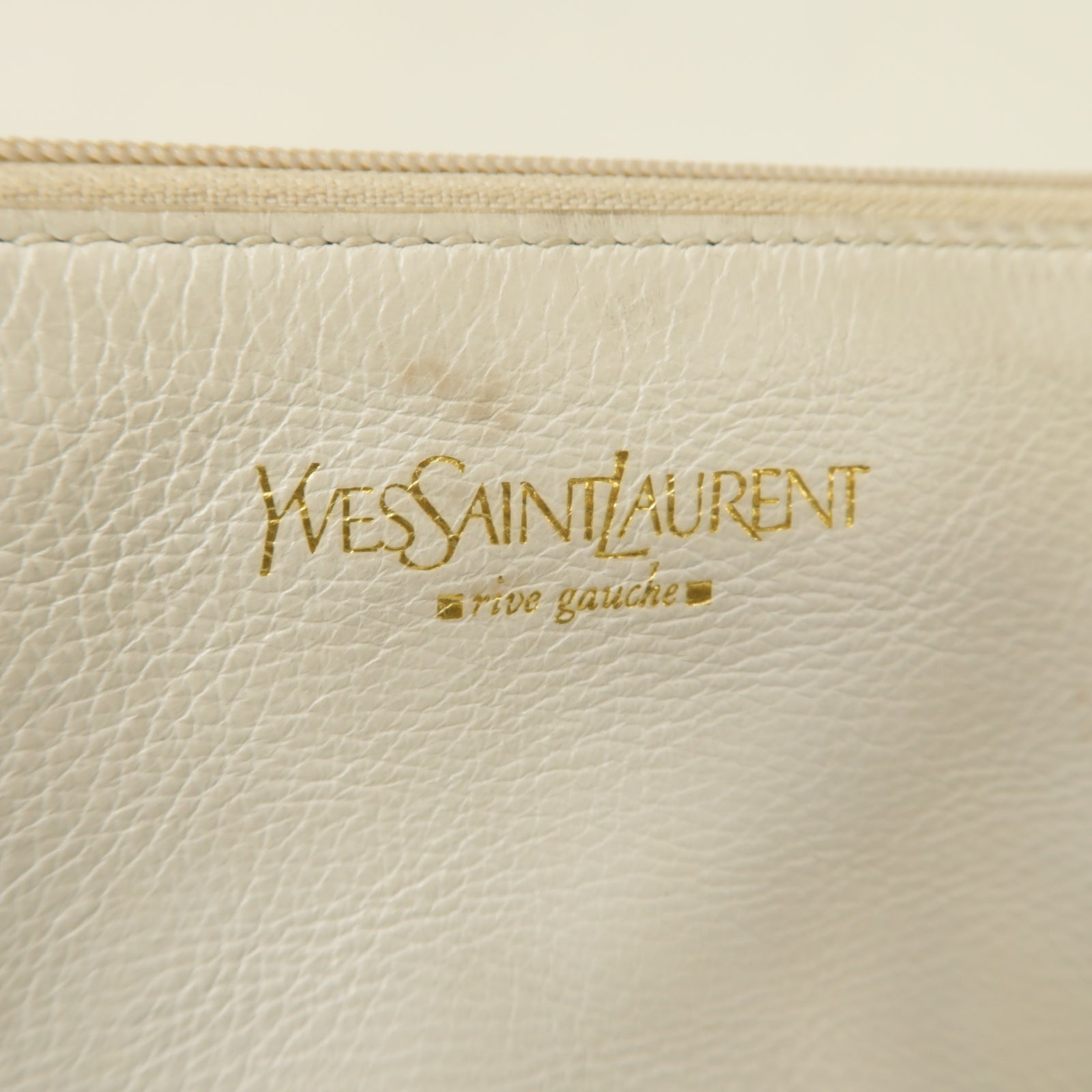 YVES SAINT LAURENT 牛皮皮革Vincennes Mombasa Hobo Bag金扣肩背袋白色
