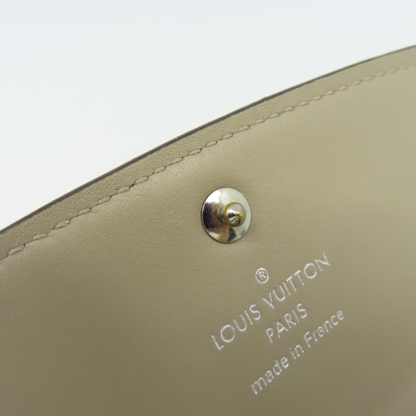 LOUIS VUITTON 【激減優惠】Mahina Portefeuille Iris Long Wallet長錢包杏色