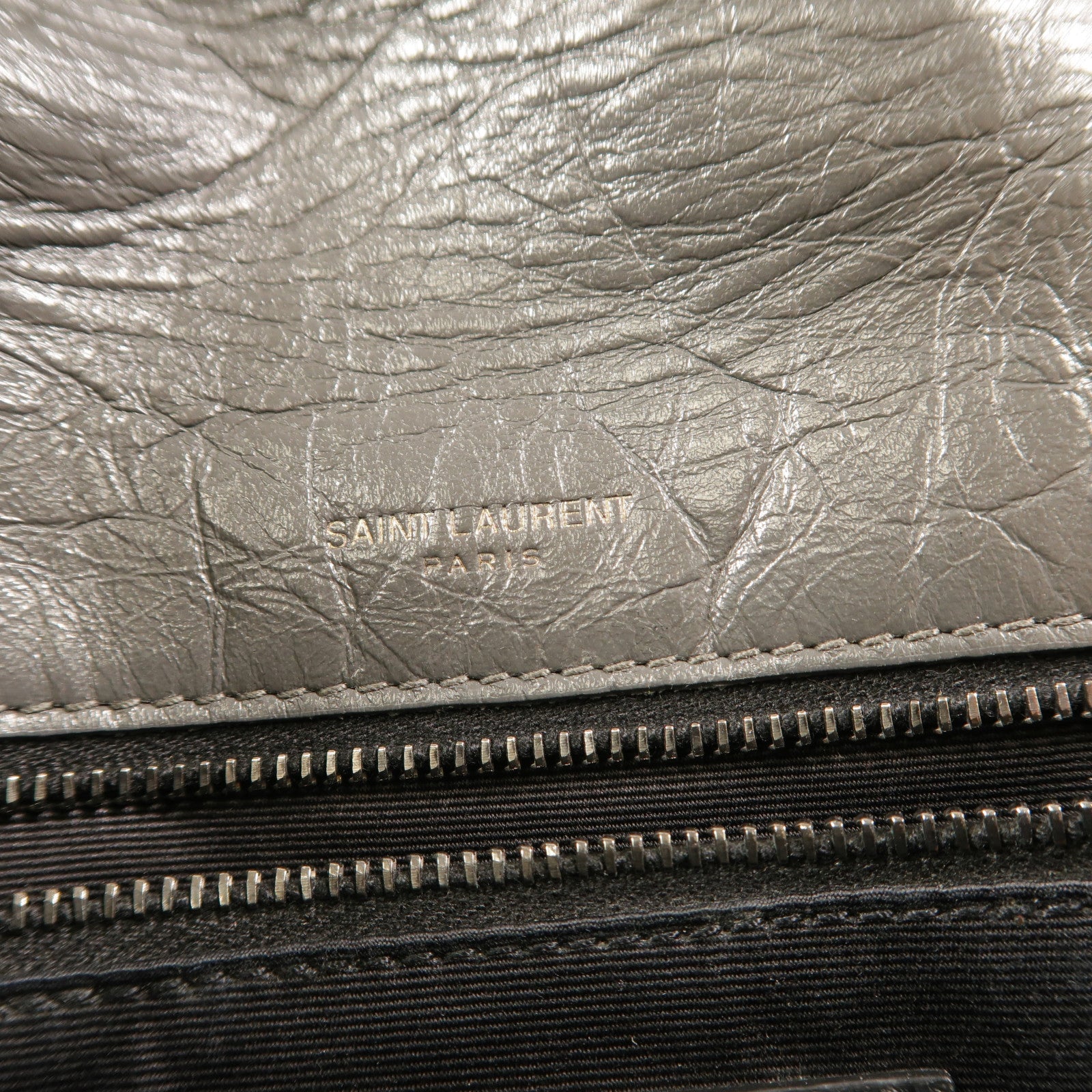 SAINT LAURENT 牛皮皮革Niki Medium Bag鏈帶肩背袋