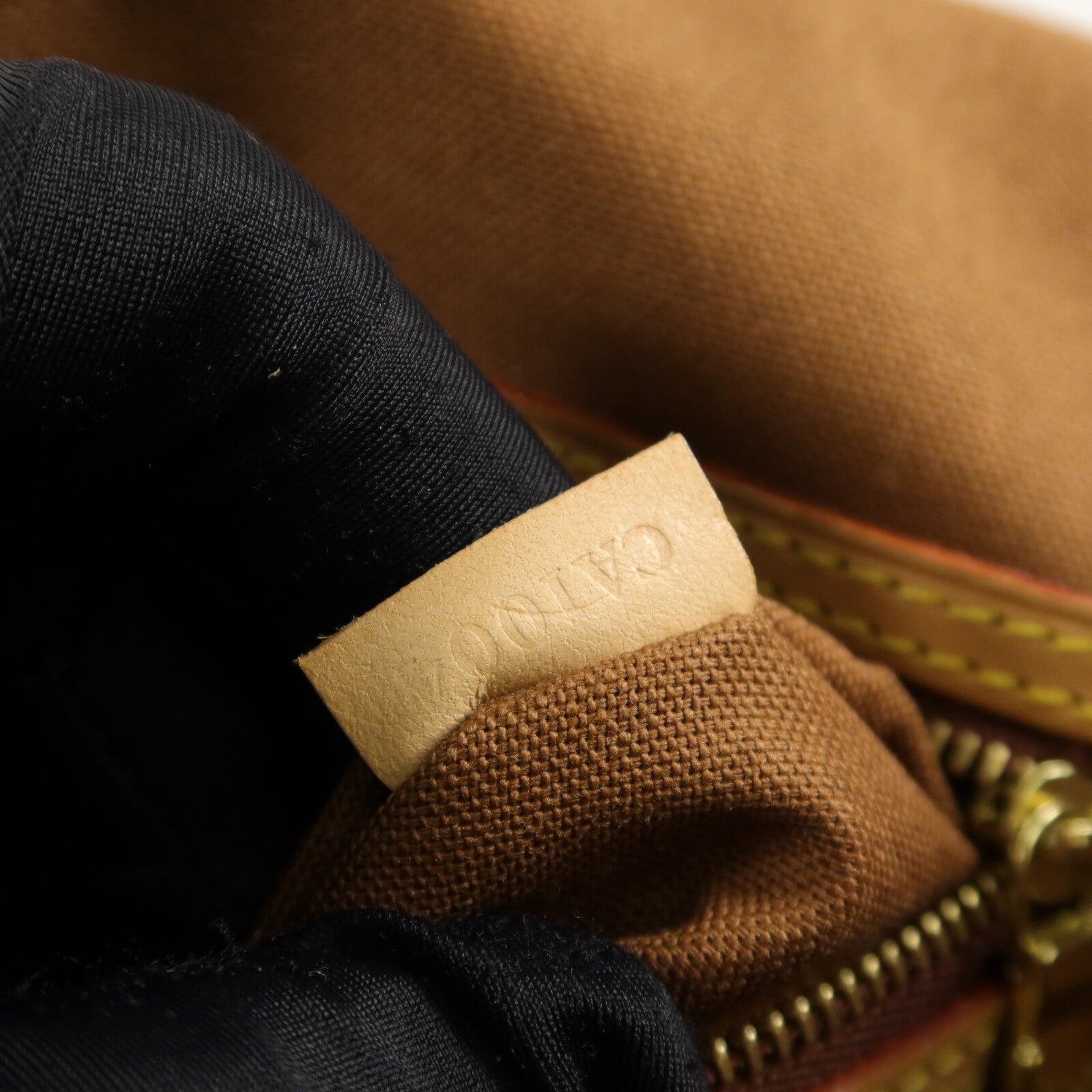 LOUIS VUITTON Monogram Abbesses肩背袋