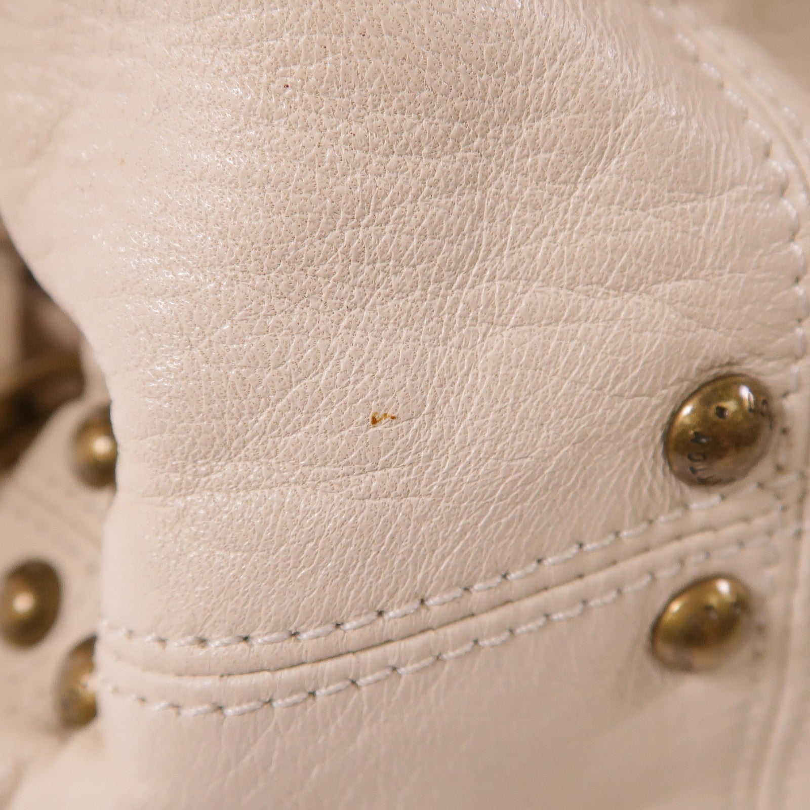 LOUIS VUITTON 牛皮皮革Riveting金扣肩背袋