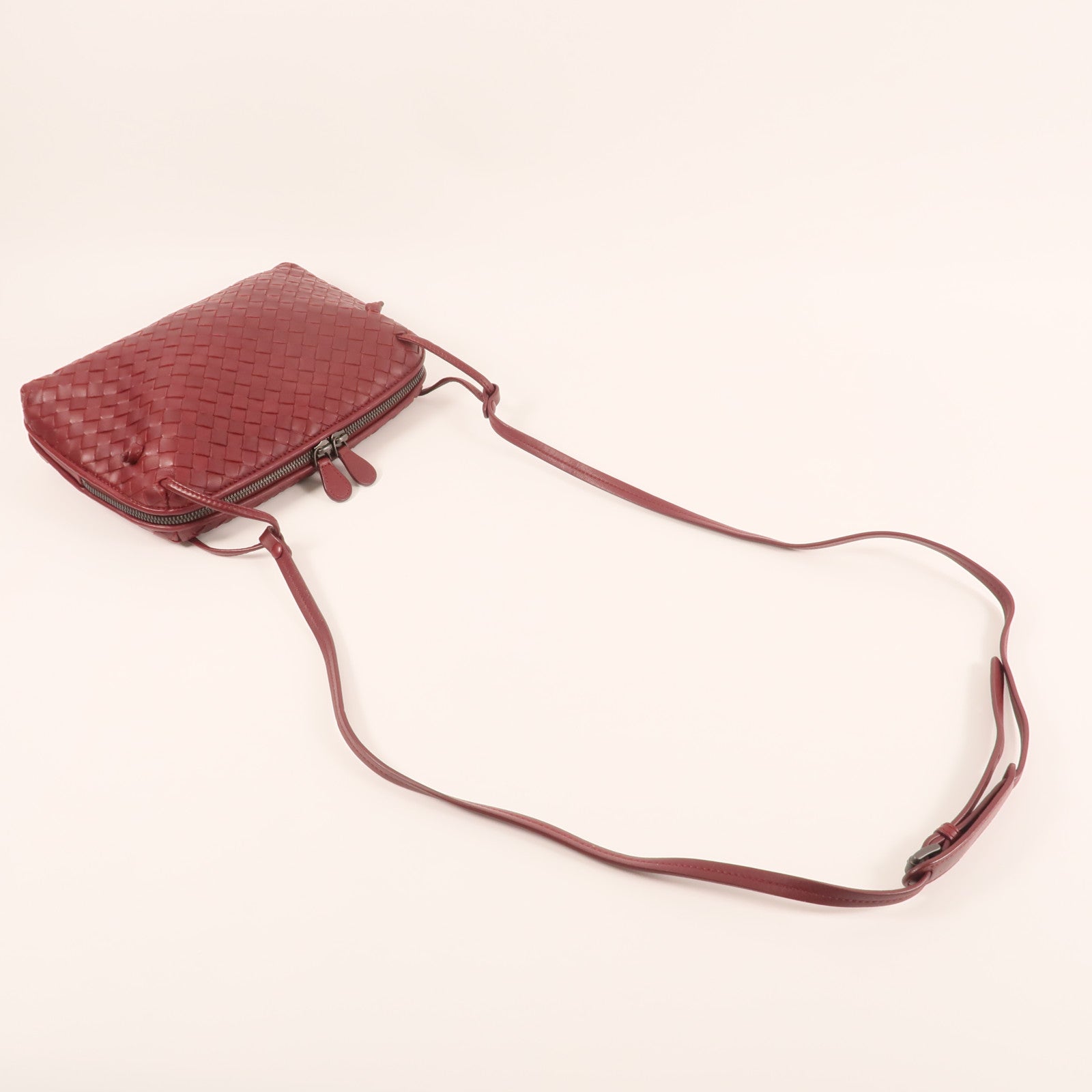 BOTTEGA VENETA 羊皮皮革Shoulder Bag銀扣肩背袋