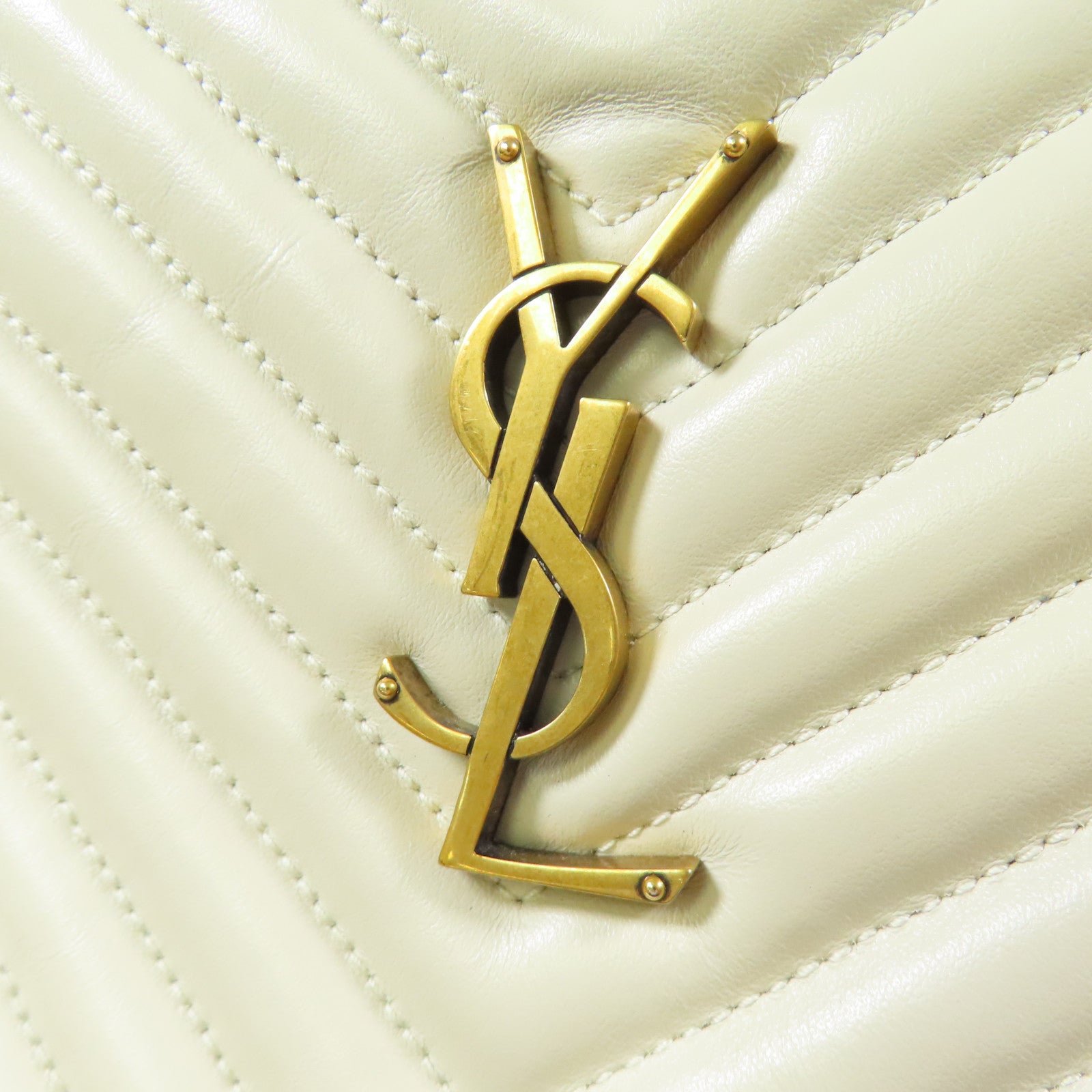 SAINT LAURENT 牛皮皮革Lou Camera金扣肩背袋