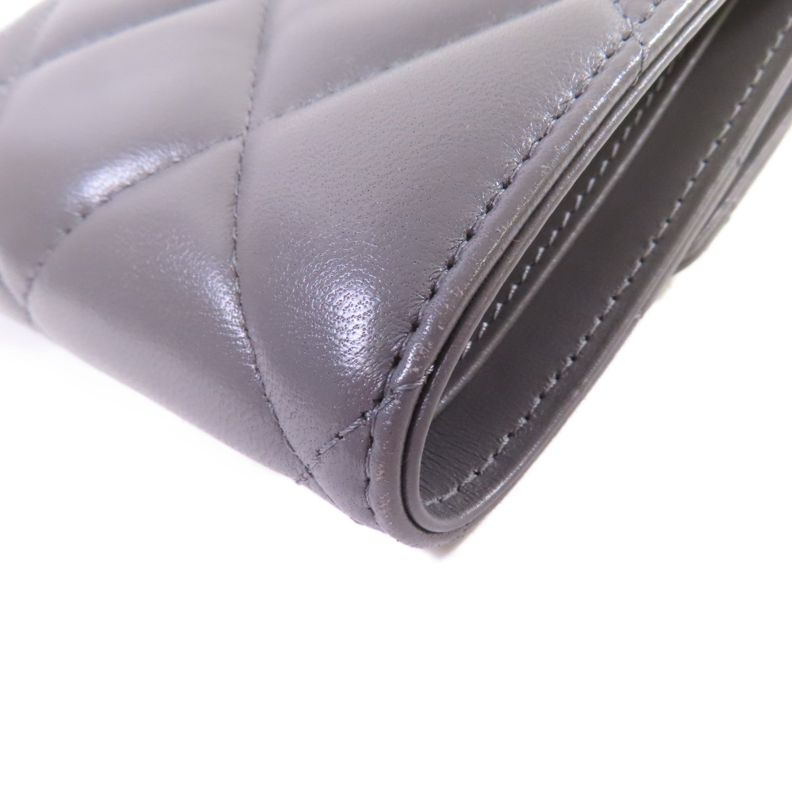 CHANEL 菱格羊皮皮革Chanel 19 Trifold Wallet金扣短錢包灰色