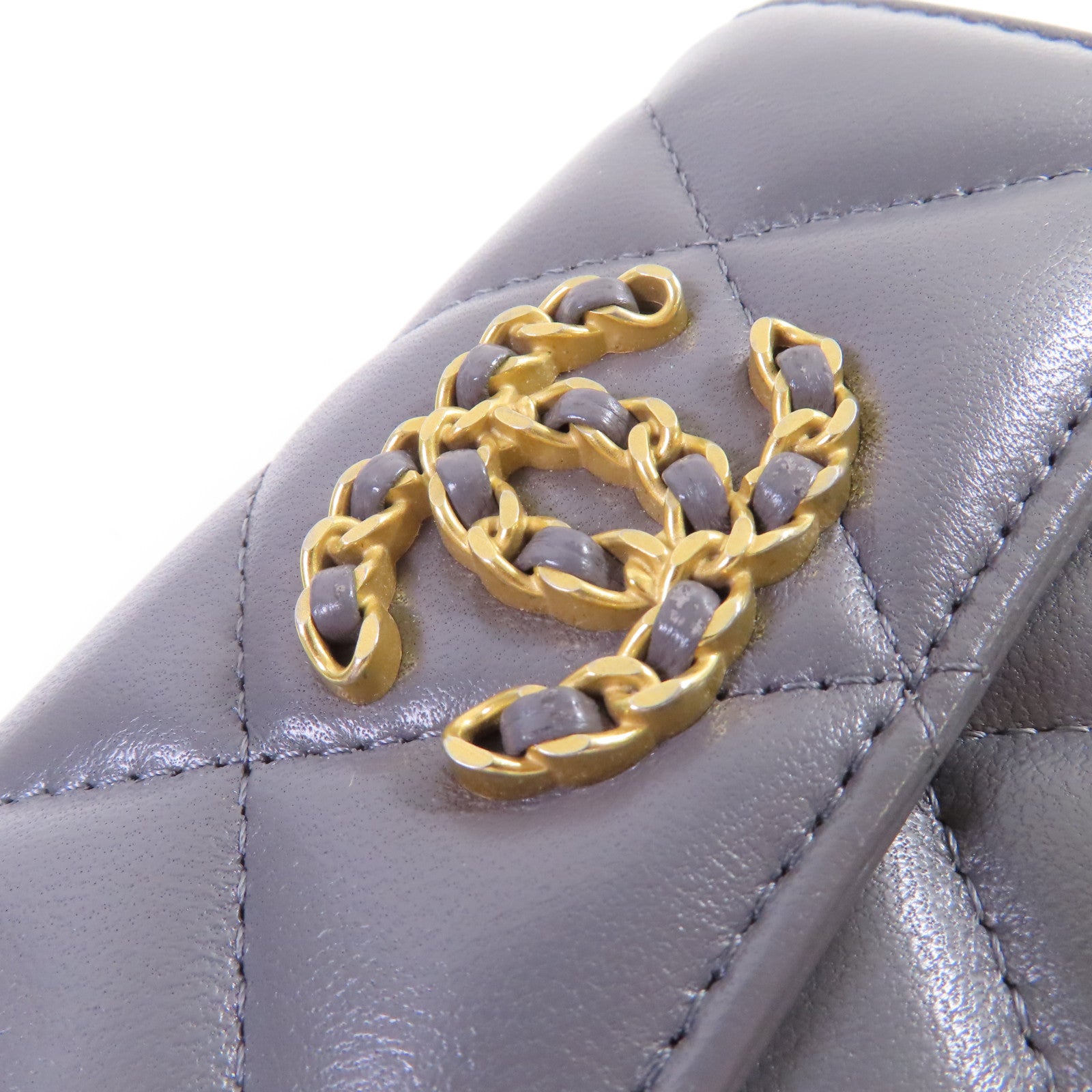 CHANEL 菱格羊皮皮革Chanel 19 Trifold Wallet金扣短錢包灰色