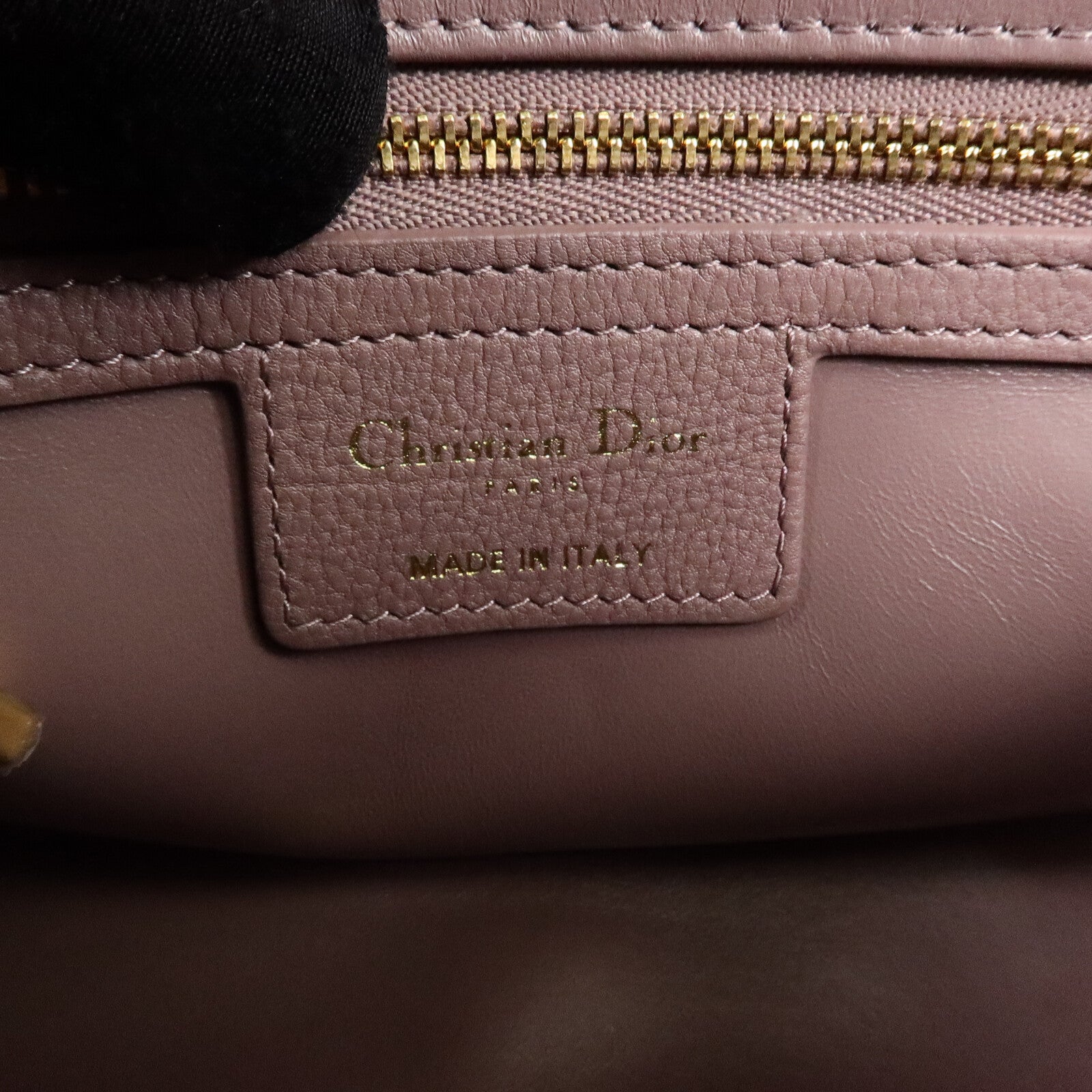 Dior 牛皮皮革Caro Small肩背袋