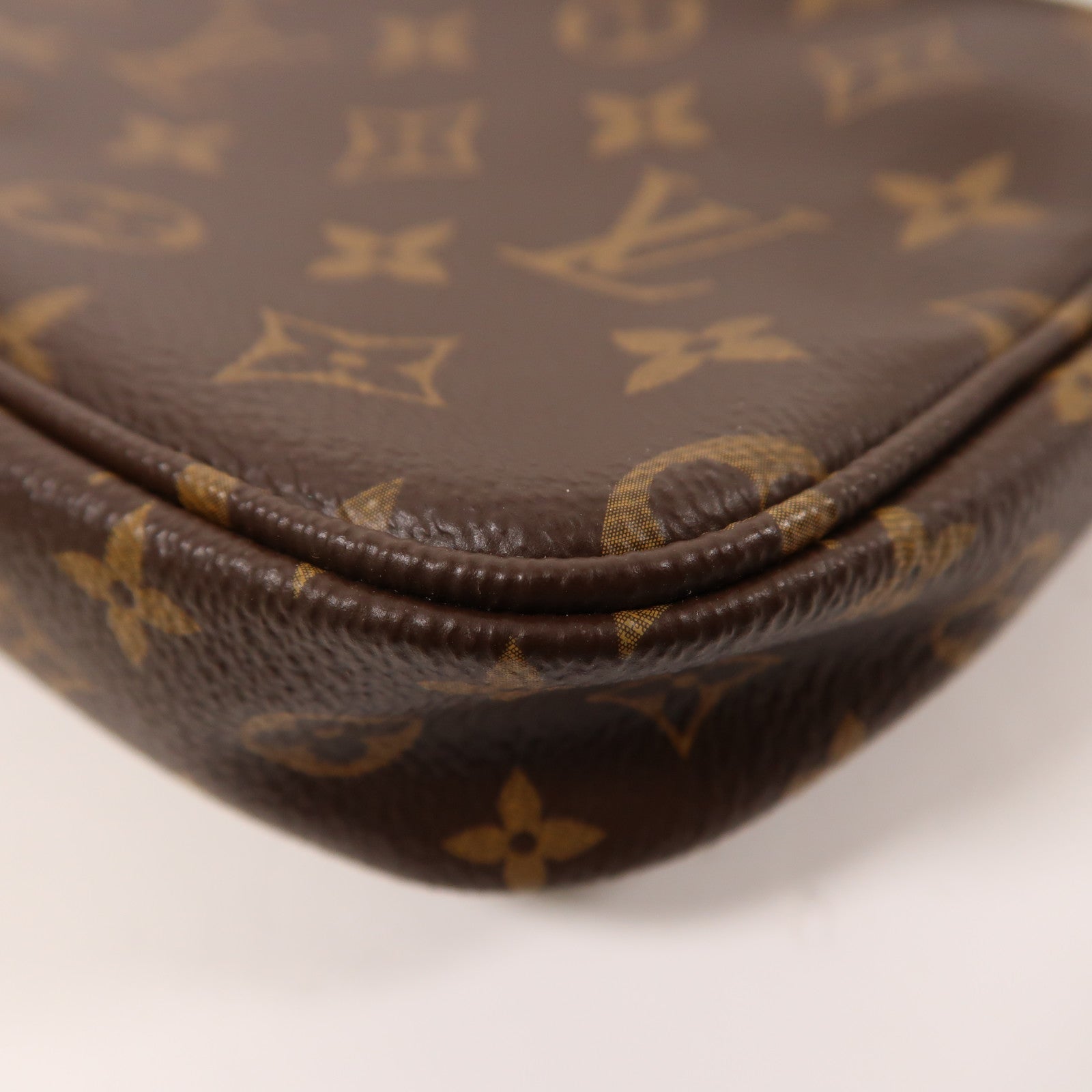 LOUIS VUITTON Monogram Multi Pochette Accessoires金扣肩背袋