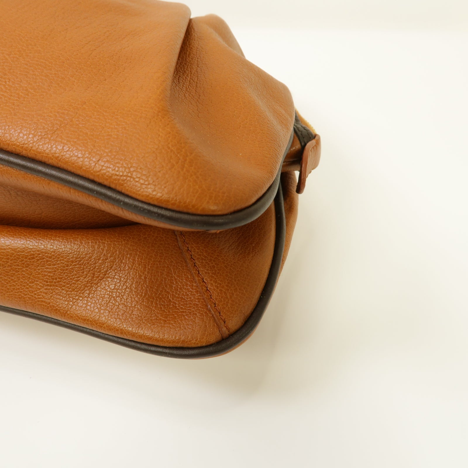 MARC JACOBS 【激減優惠】牛皮皮革Chain Shoulder Bag金扣鏈帶肩背袋棕色