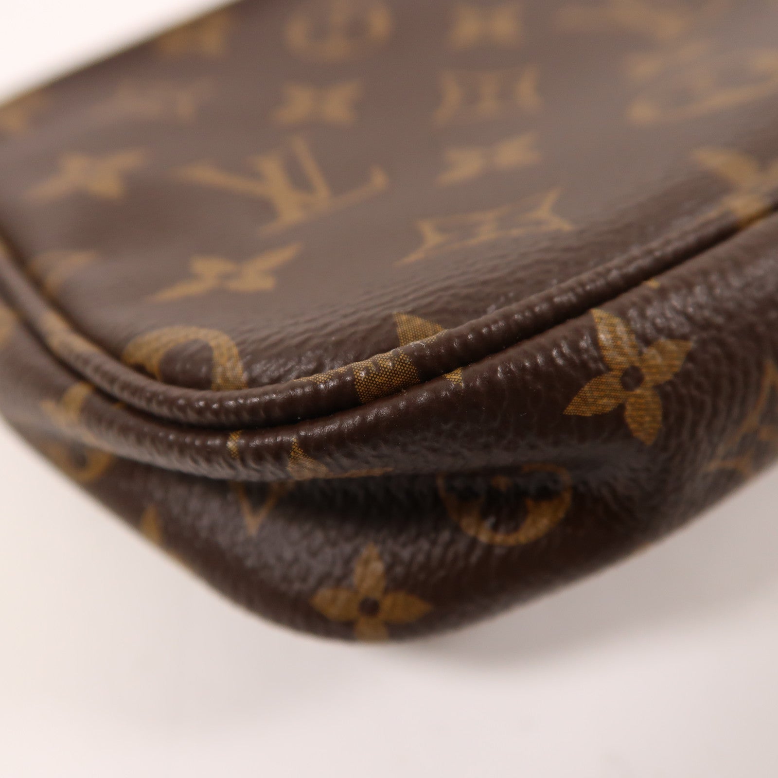LOUIS VUITTON Monogram Multi Pochette Accessoires金扣肩背袋