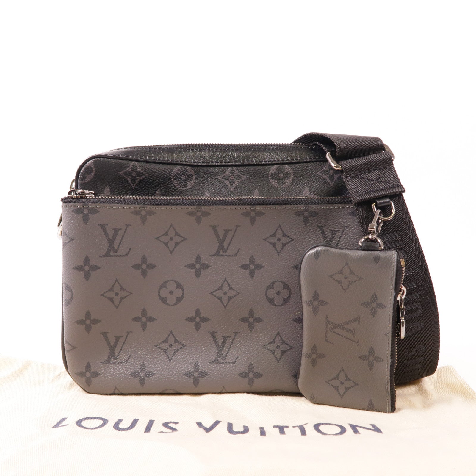 LOUIS VUITTON Monogram Eclipse Reverse Trio Messenger銀扣肩背袋