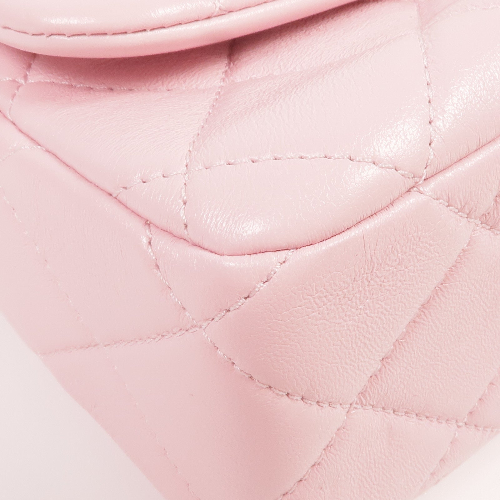 CHANEL 羊皮皮革Chain Shoulder金扣鏈帶肩背袋