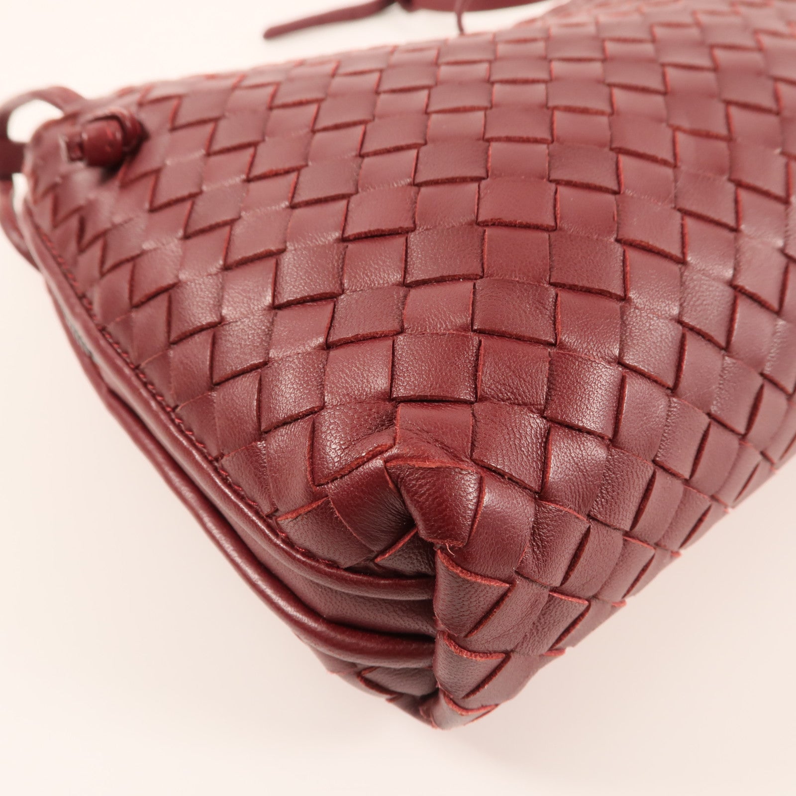 BOTTEGA VENETA 羊皮皮革Shoulder Bag銀扣肩背袋