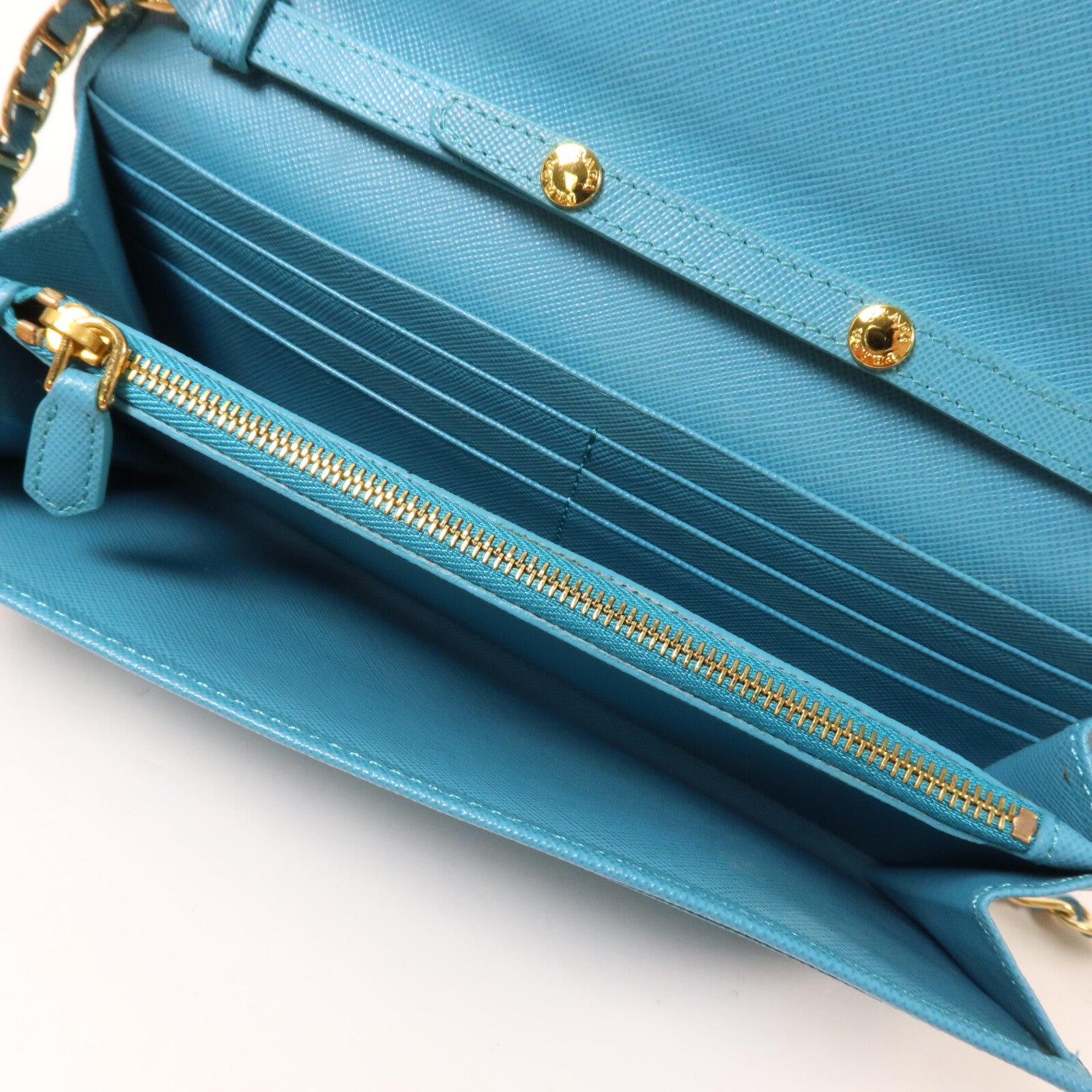 PRADA Saffiano皮革Wallet On Chain鏈帶肩背袋