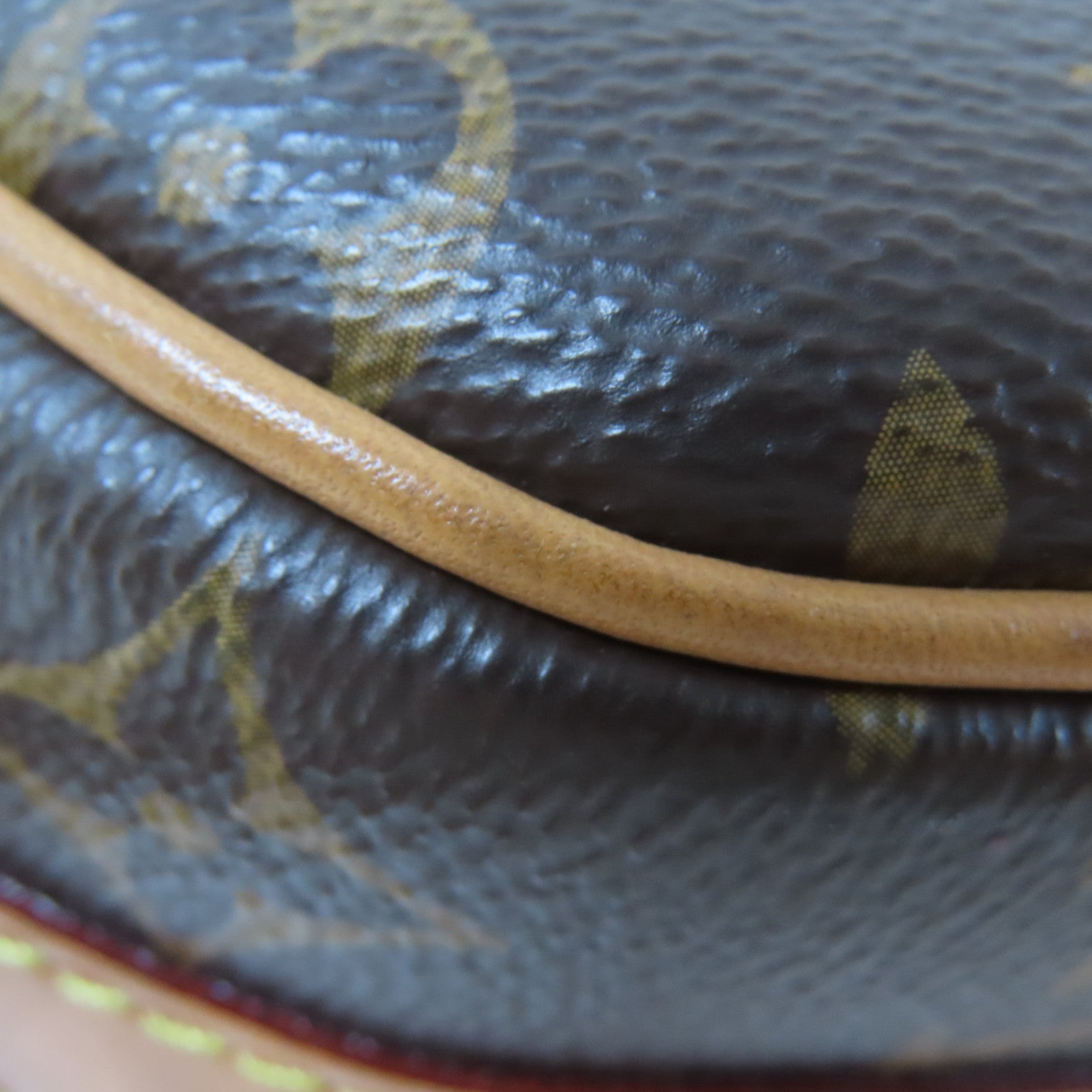 LOUIS VUITTON Monogram Boite Chapeau Souple MM金扣肩背袋啡色
