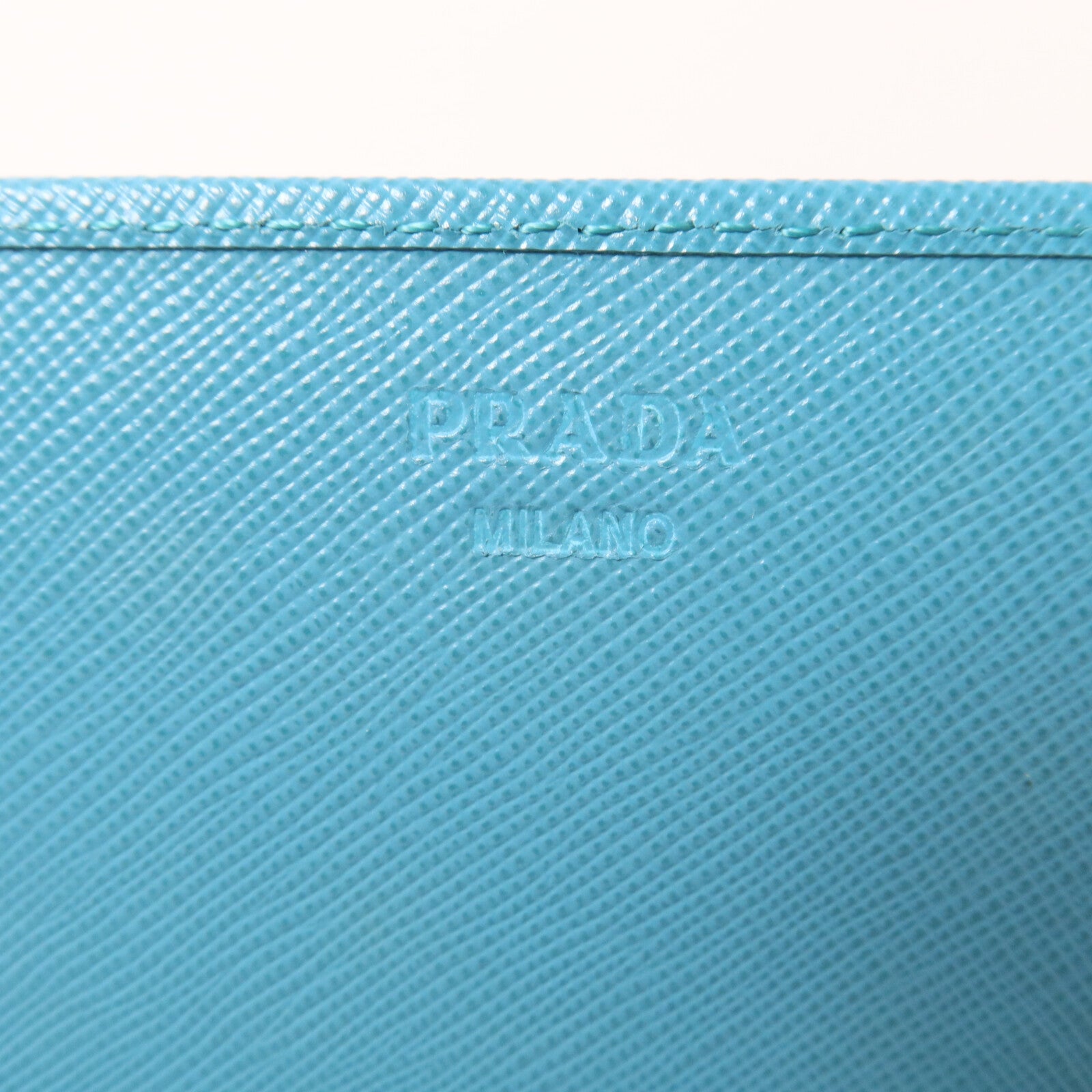 PRADA Saffiano皮革Wallet On Chain鏈帶肩背袋