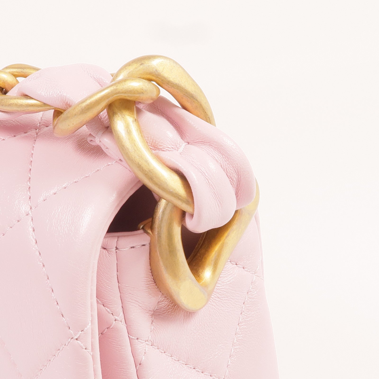 CHANEL 羊皮皮革Chain Shoulder金扣鏈帶肩背袋