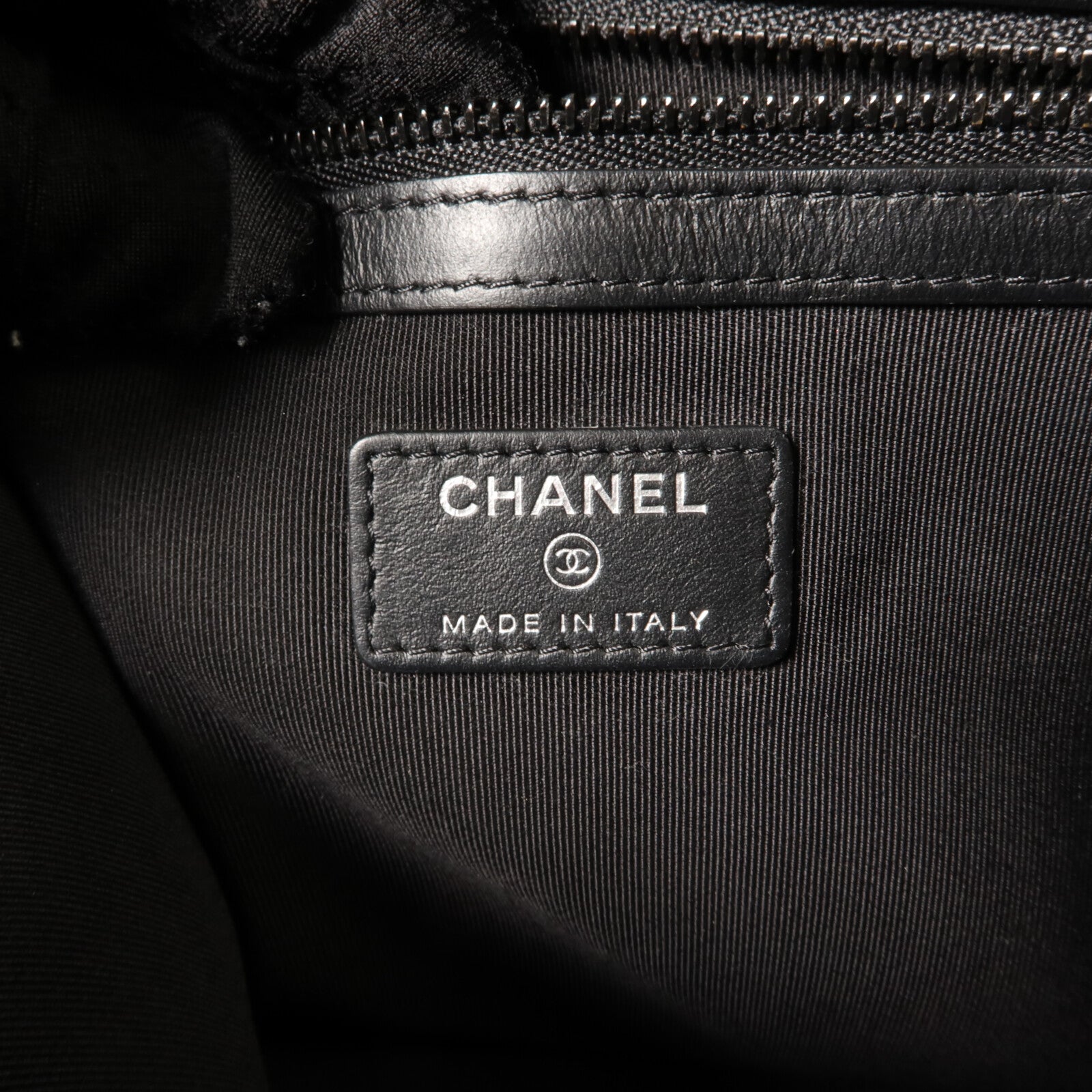 CHANEL 牛皮皮革Pouch手拿包