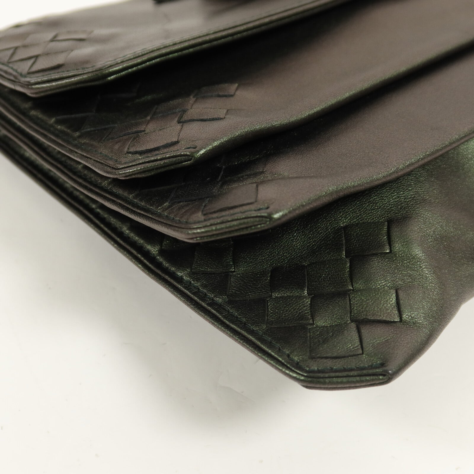 BOTTEGA VENETA 牛皮皮革Beetle Iridescent Clutch手拿包