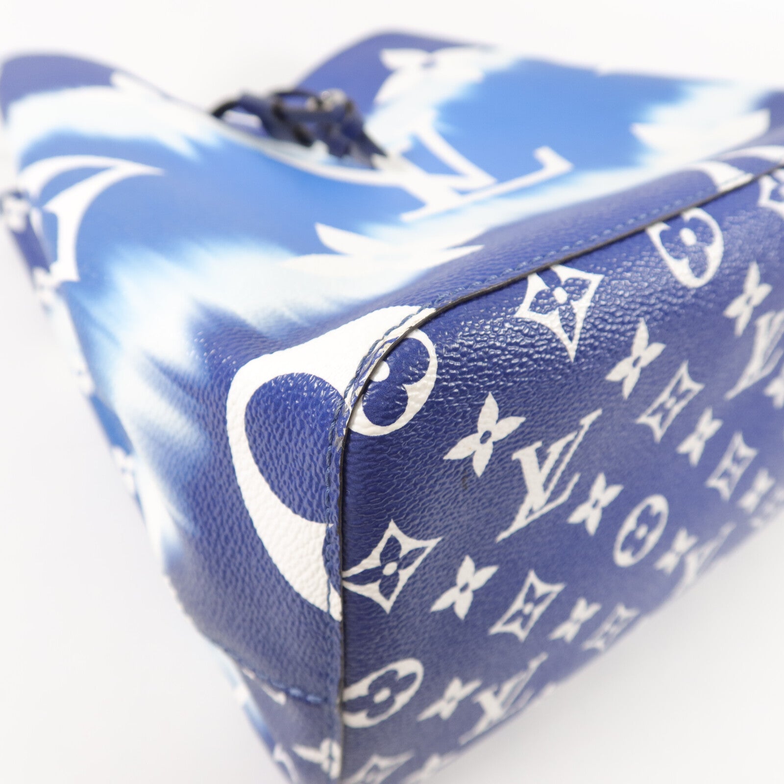 LOUIS VUITTON Monogram Escale Neo Noe肩背袋