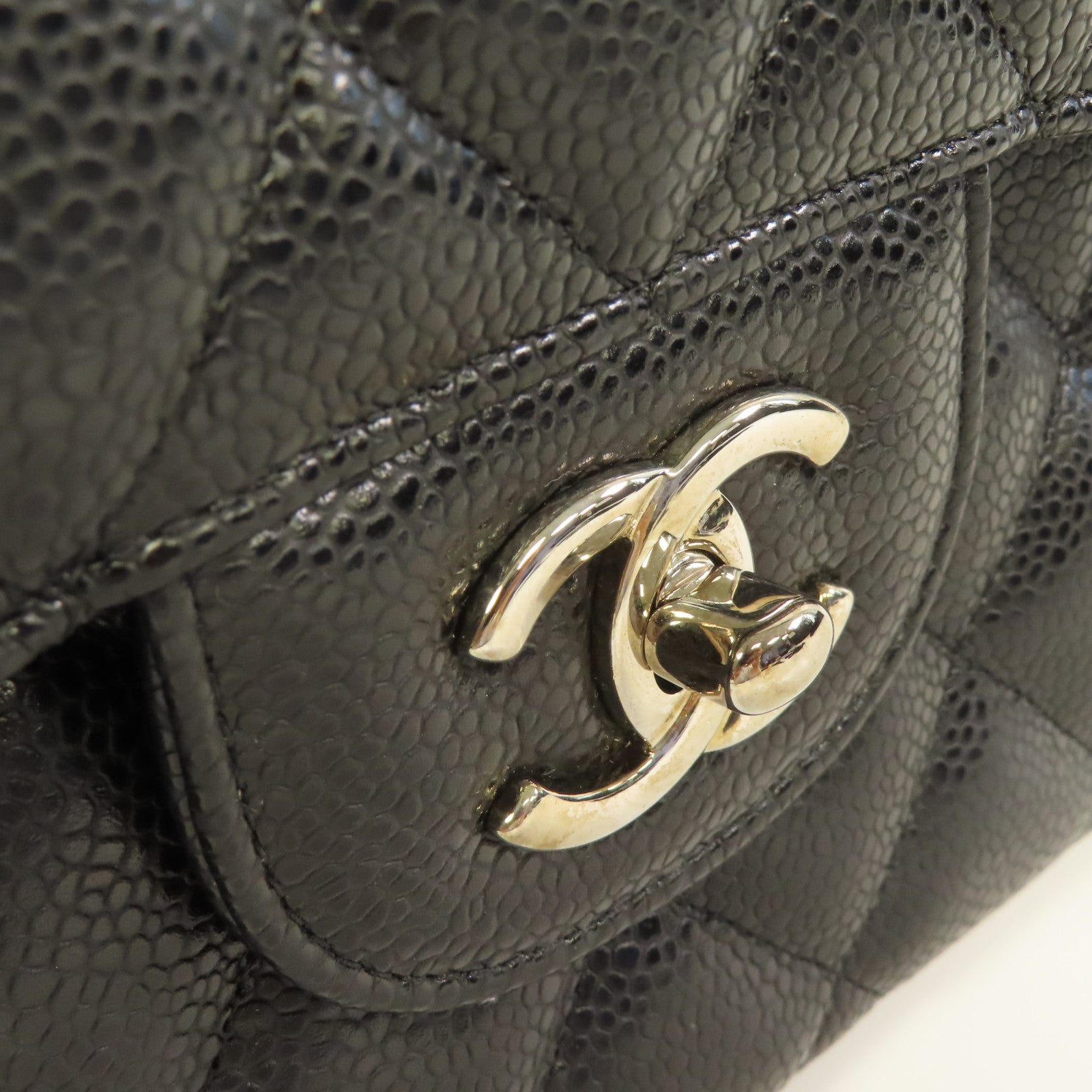 CHANEL **【激減優惠】菱格Caviar皮革Jumbo Chain Shoulder Bag銀扣鏈帶肩背袋黑色