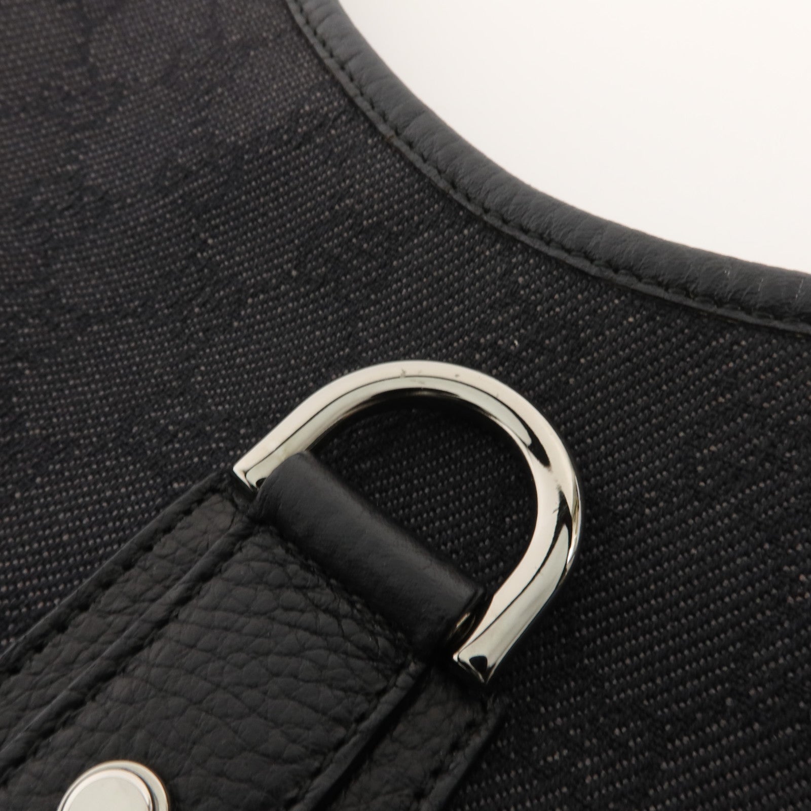 GUCCI 帆布Abbey GG肩背袋