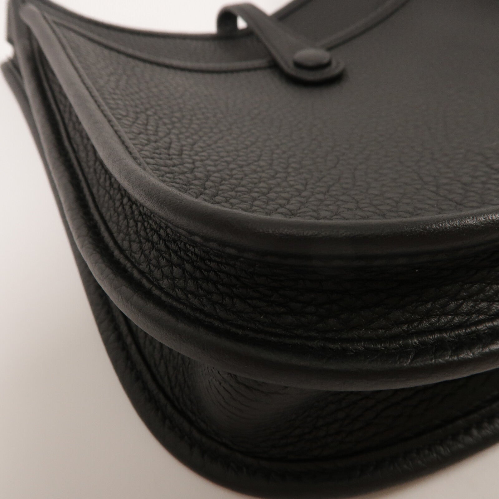HERMES Clemence皮革Evelyne 23肩背袋Noir