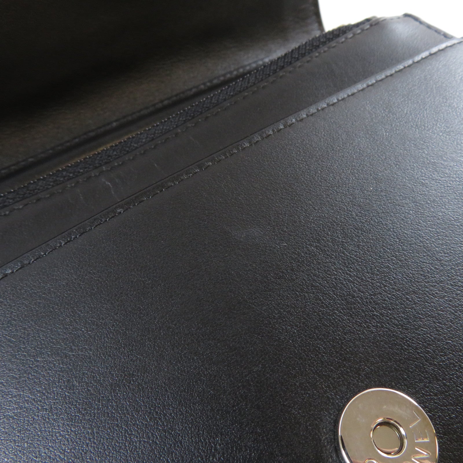 CHANEL 羊皮皮革Camellia Wallet On Chain銀扣鏈帶肩背袋黑色