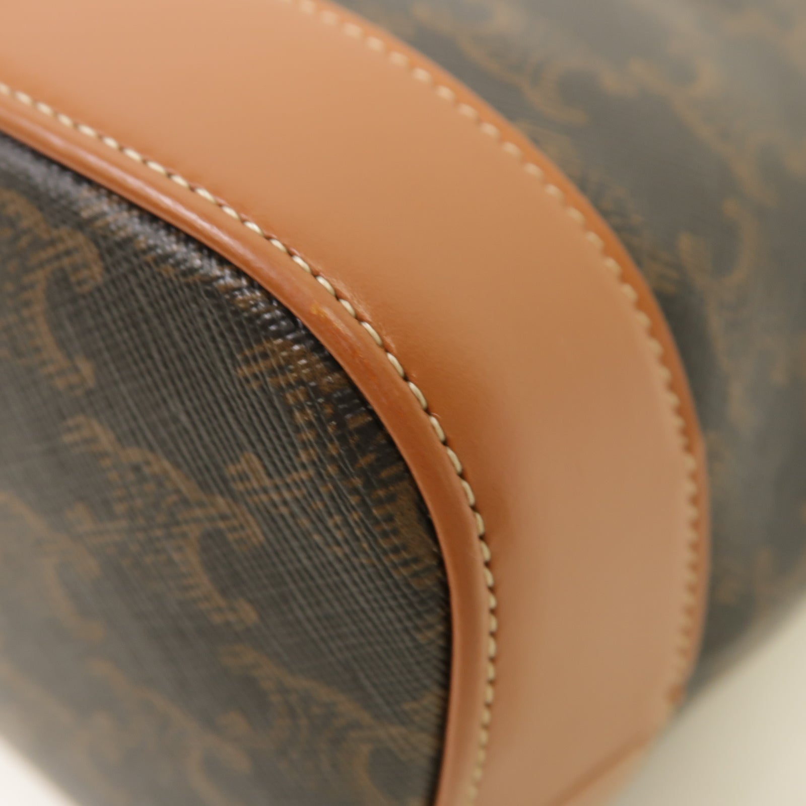 CELINE 塗層帆布Small Bucket In Triomphe金扣肩背袋棕色