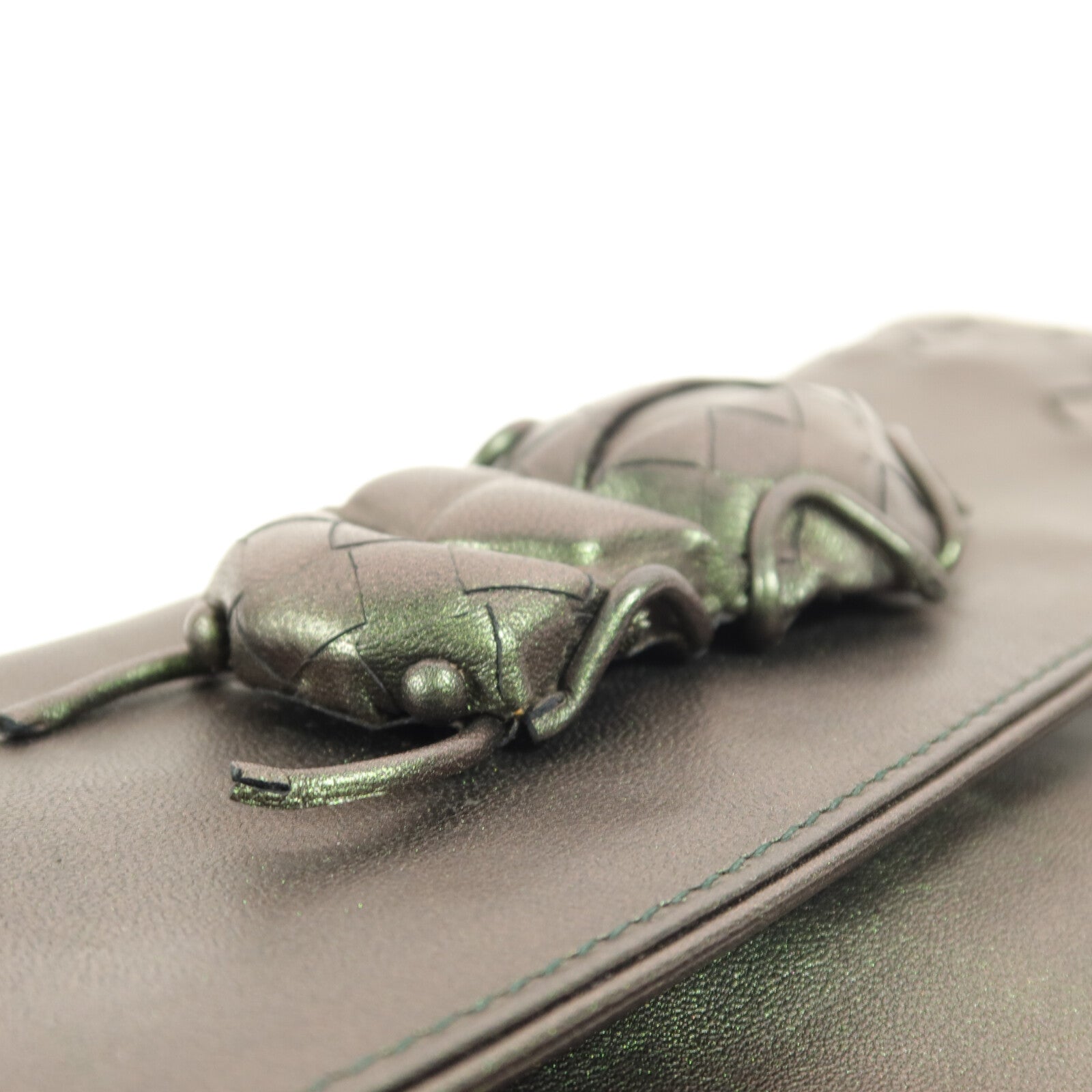 BOTTEGA VENETA 牛皮皮革Beetle Iridescent Clutch手拿包