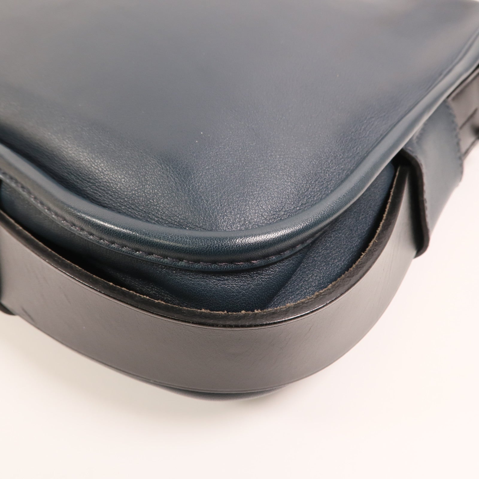 HERMES Sikkim皮革Barda 35銀扣肩背袋