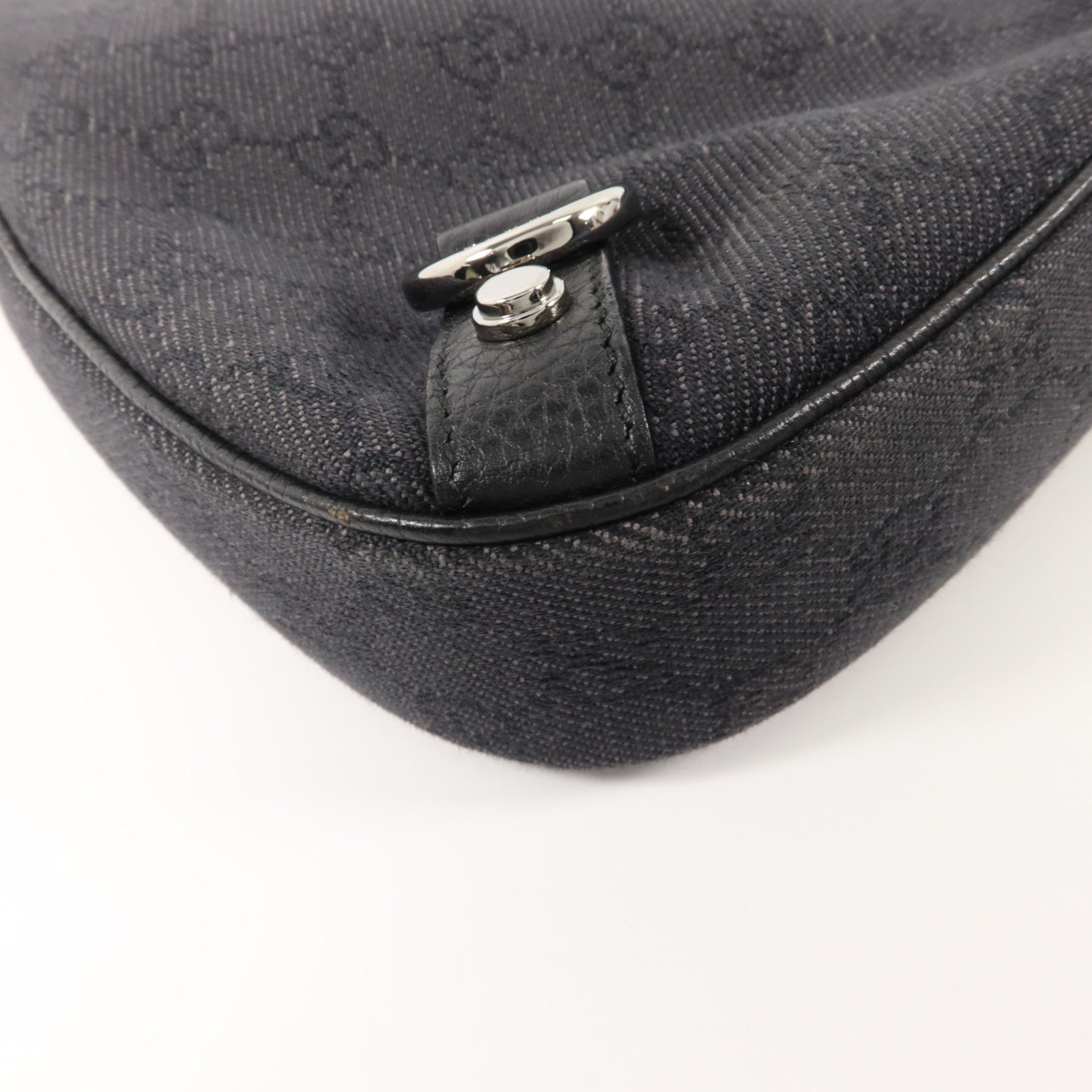 GUCCI 帆布Abbey GG肩背袋