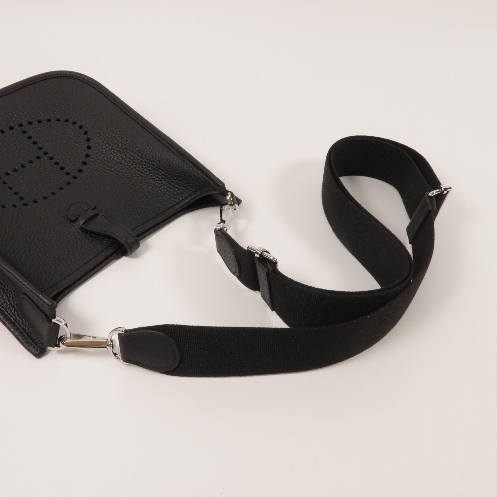HERMES Clemence皮革Evelyne 23肩背袋Noir
