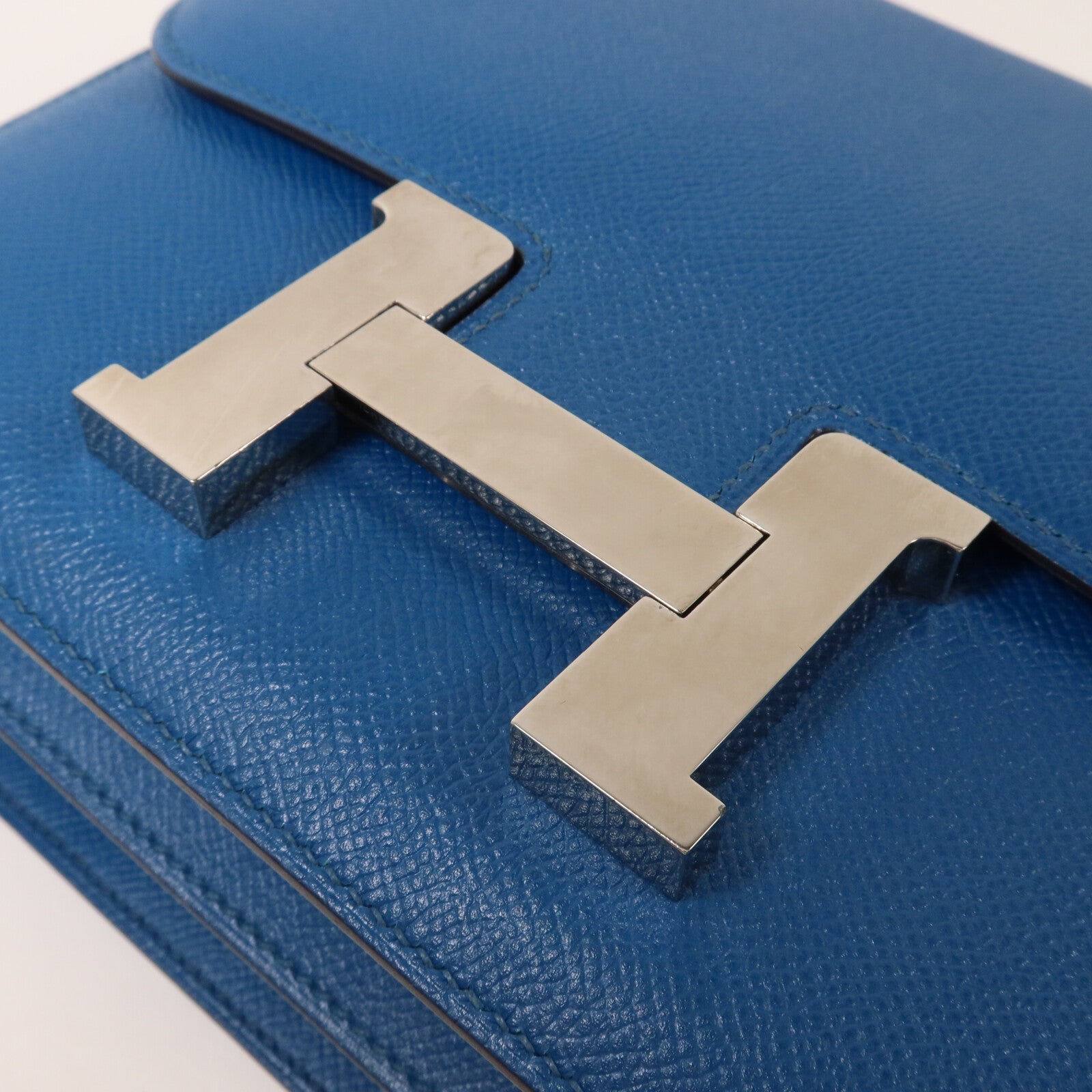 HERMES Epsom皮革Constance 24肩背袋Bleu Izmir