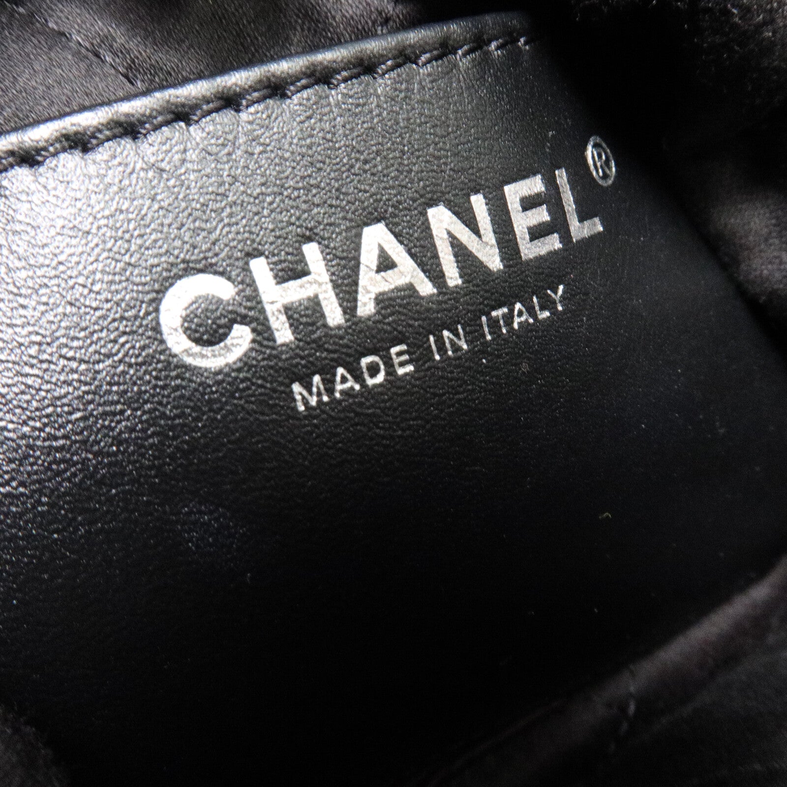 CHANEL 羊皮皮革Chanel 22 Mini鏈帶手挽肩背兩用袋