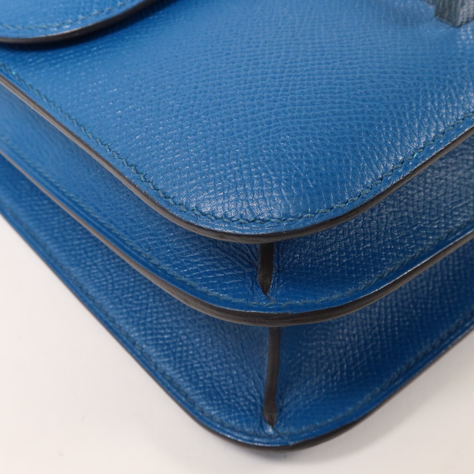 HERMES Epsom皮革Constance 24肩背袋Bleu Izmir