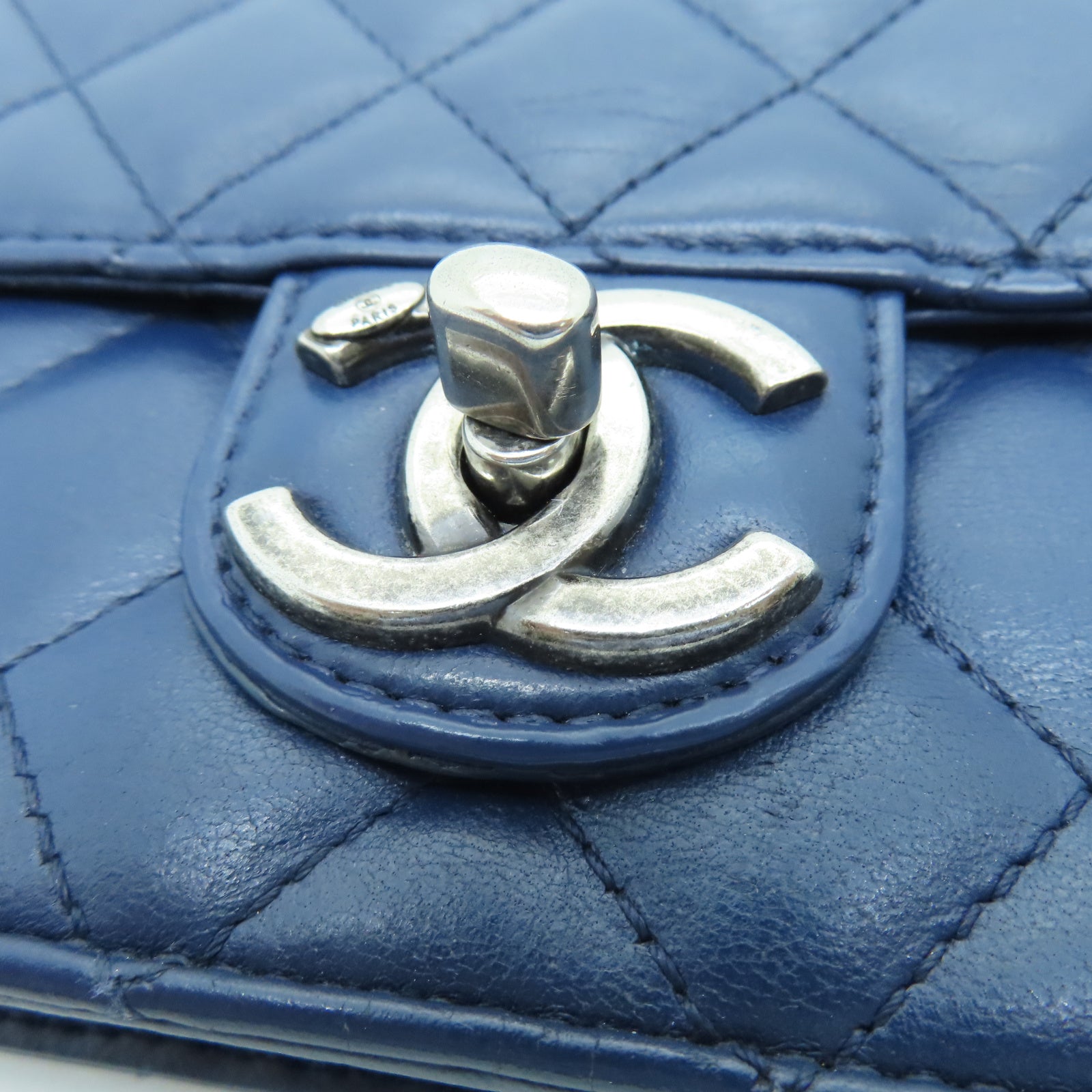 CHANEL 【清倉大減價】菱格羊皮皮革Chain Shoulder銀扣鏈帶肩背袋藍色