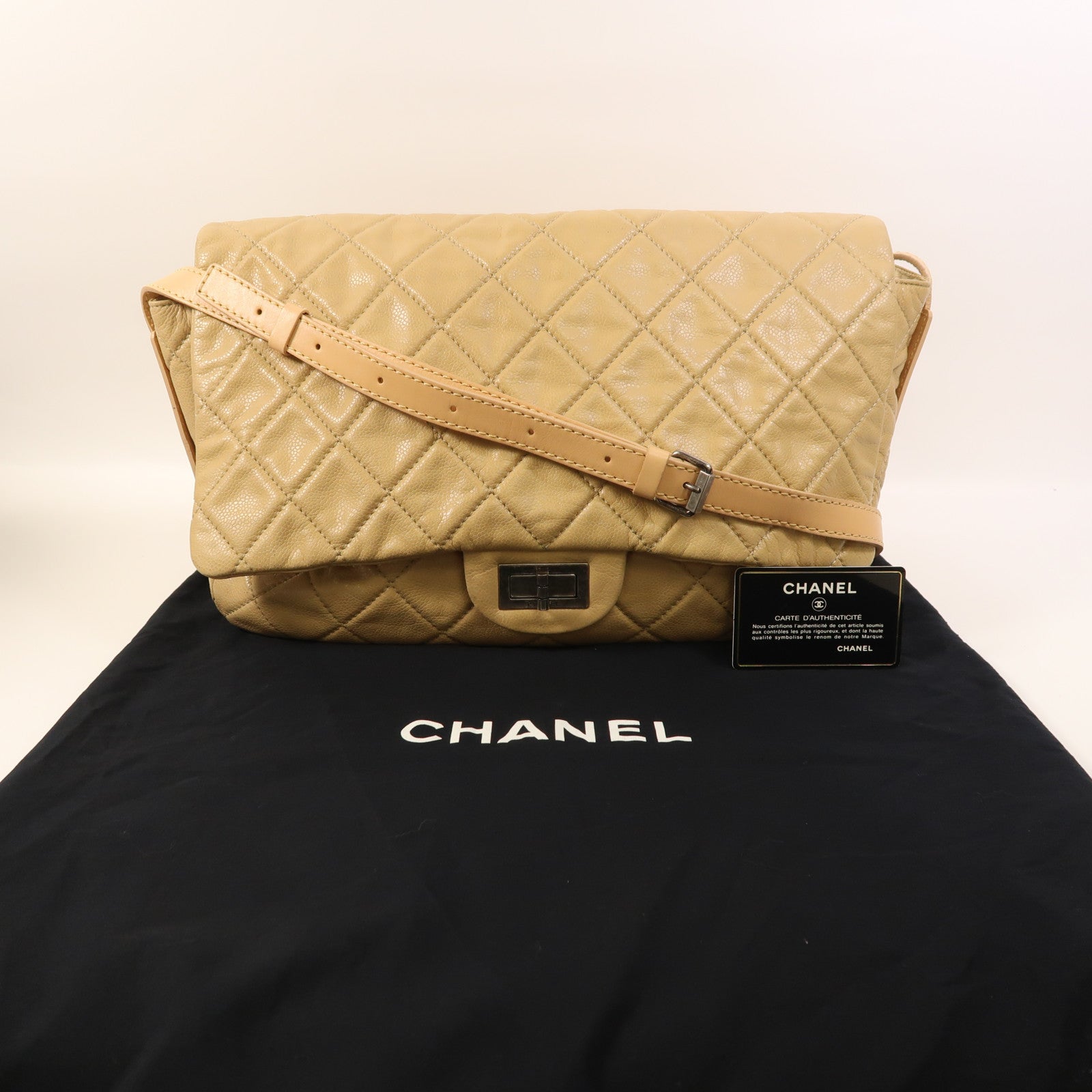 CHANEL 【激減優惠】牛皮皮革Shoulder Bag銀扣肩背袋