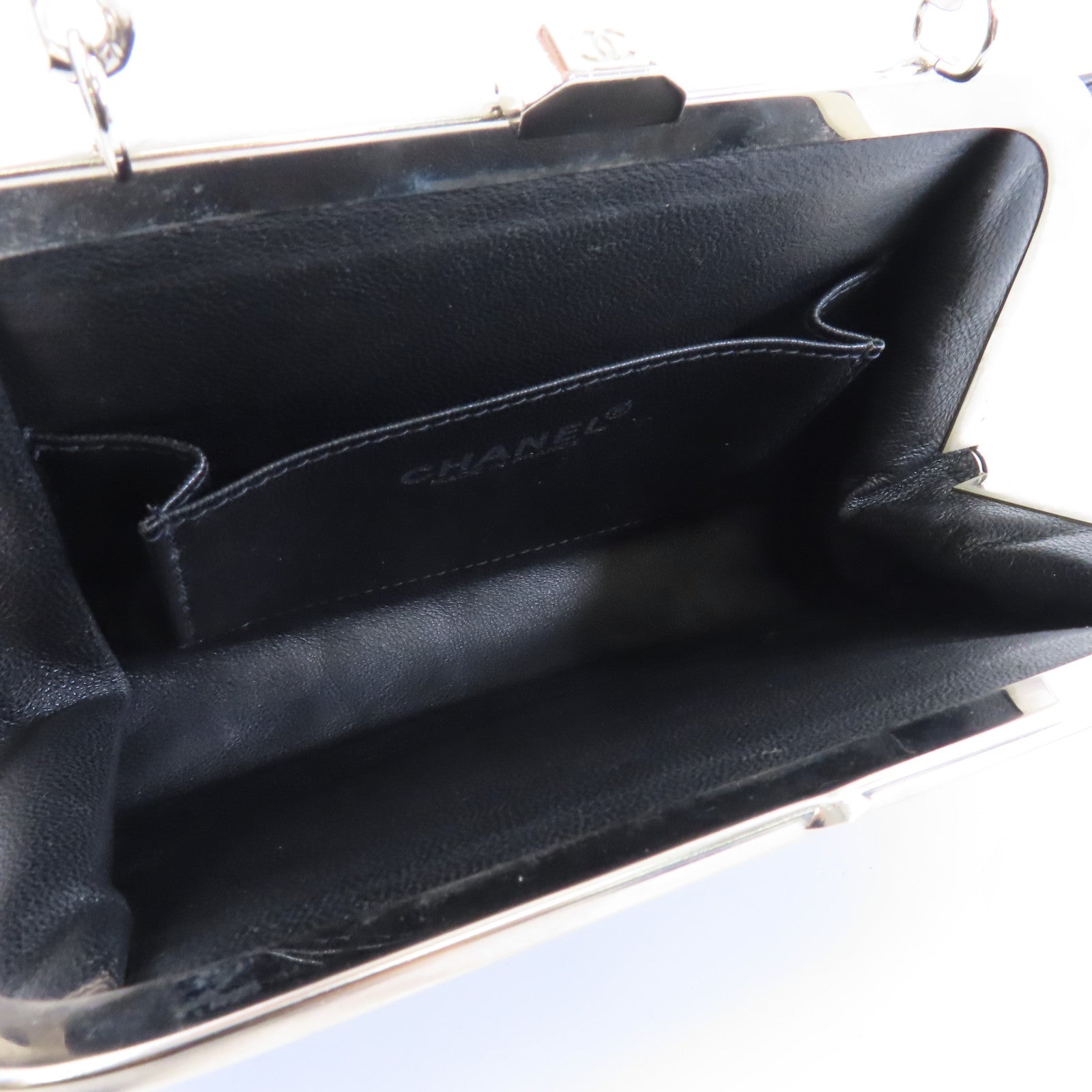 CHANEL 皮革Chain Handbag銀扣鏈帶手挽袋黑色