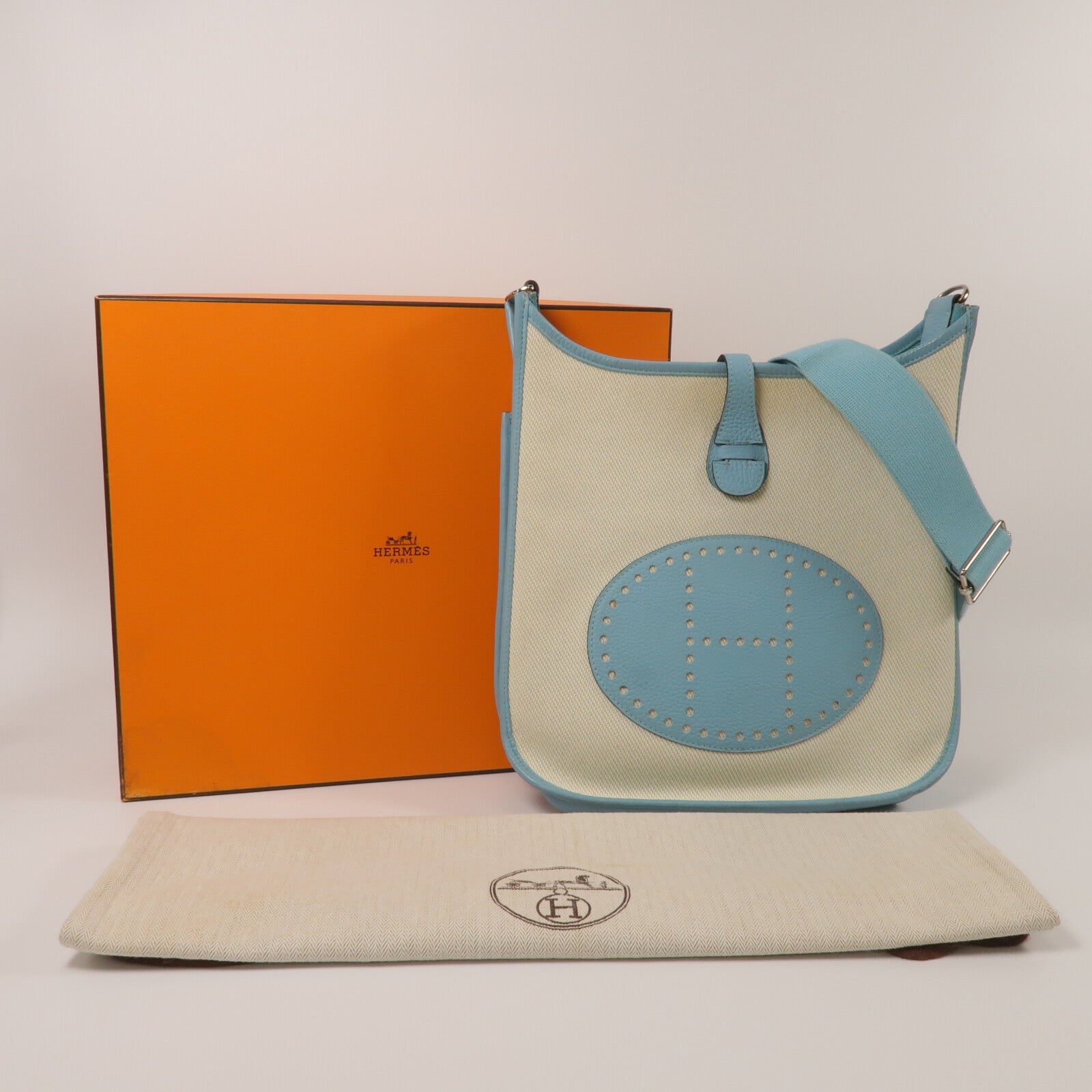HERMES 帆布/Clemence皮革Evelyne PM肩背袋Ciel