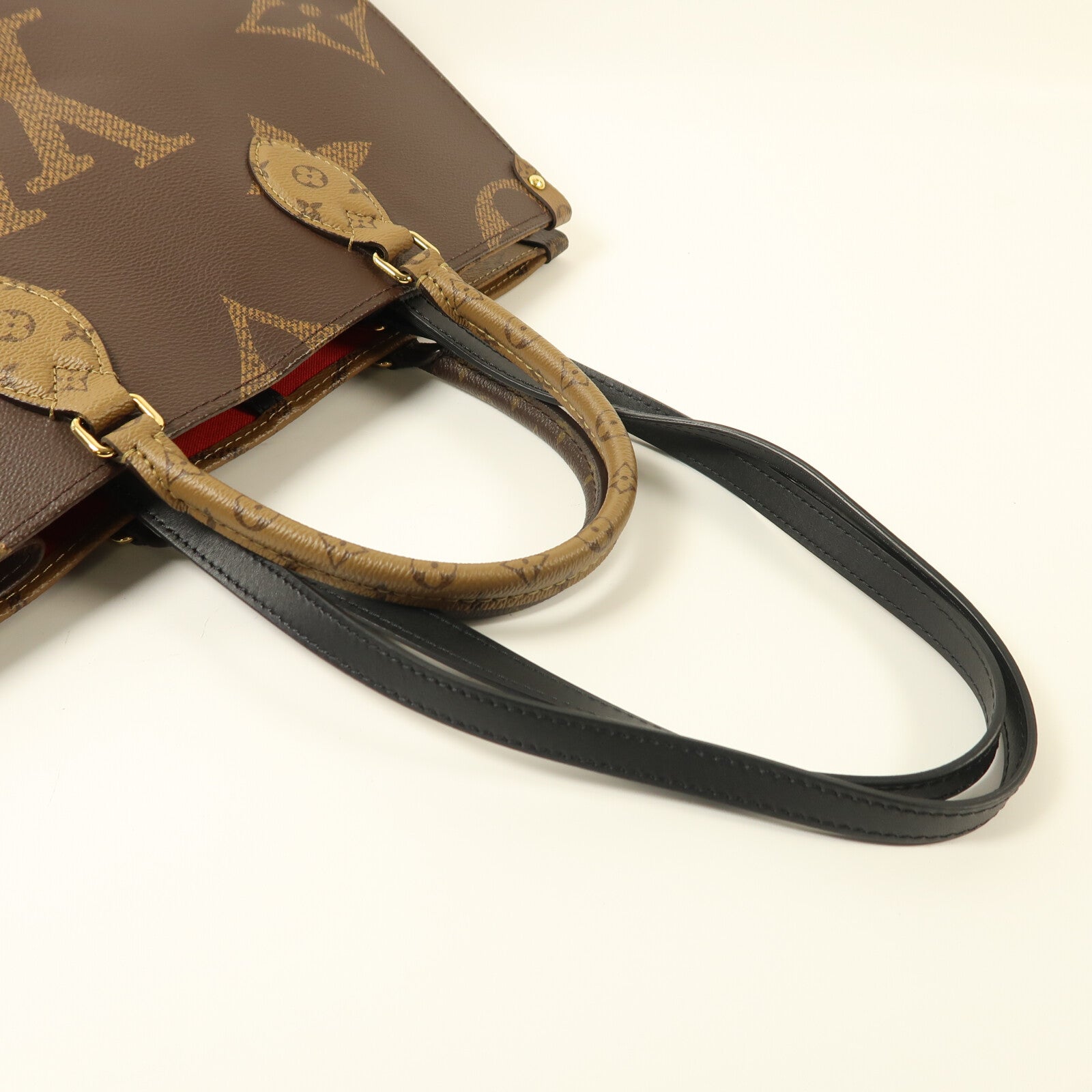 LOUIS VUITTON Monogram Giant Reverse On The Go MM金扣手挽肩背兩用袋