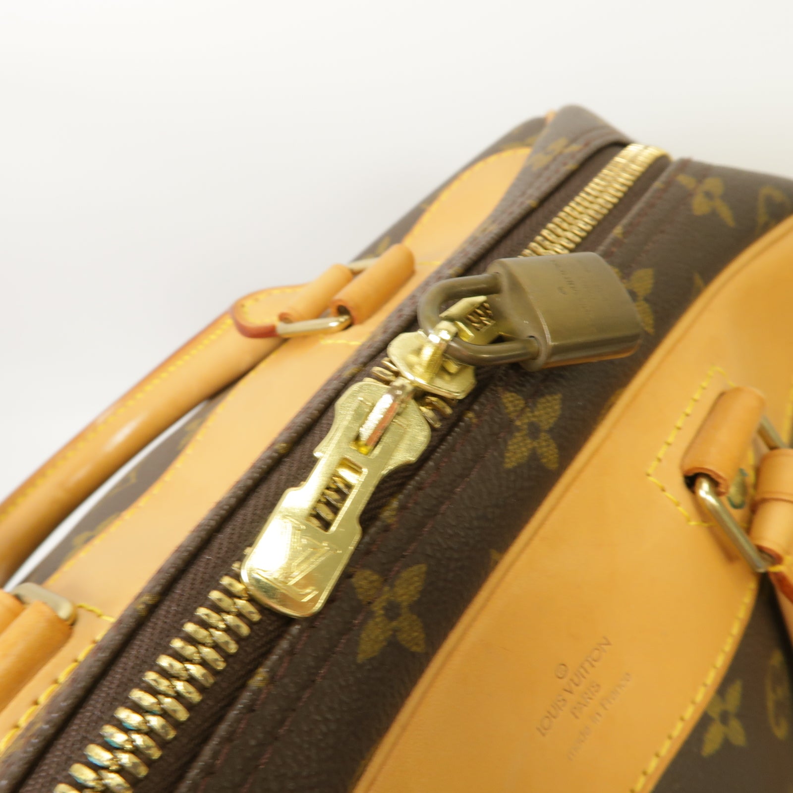 LOUIS VUITTON Monogram Evasion金扣手挽袋棕色