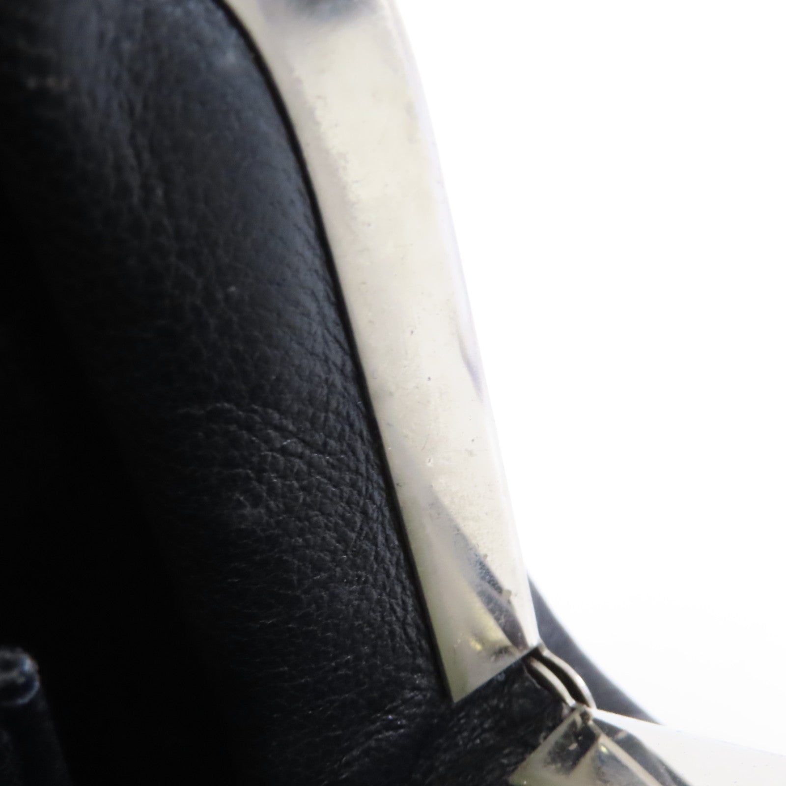 CHANEL 皮革Chain Handbag銀扣鏈帶手挽袋黑色