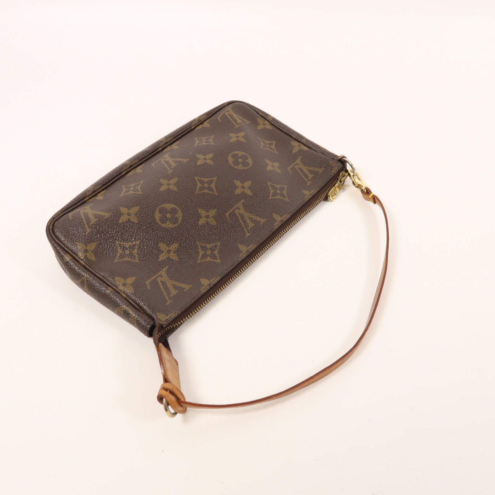 LOUIS VUITTON Monogram Pochette Accessoires金扣手拿包棕色