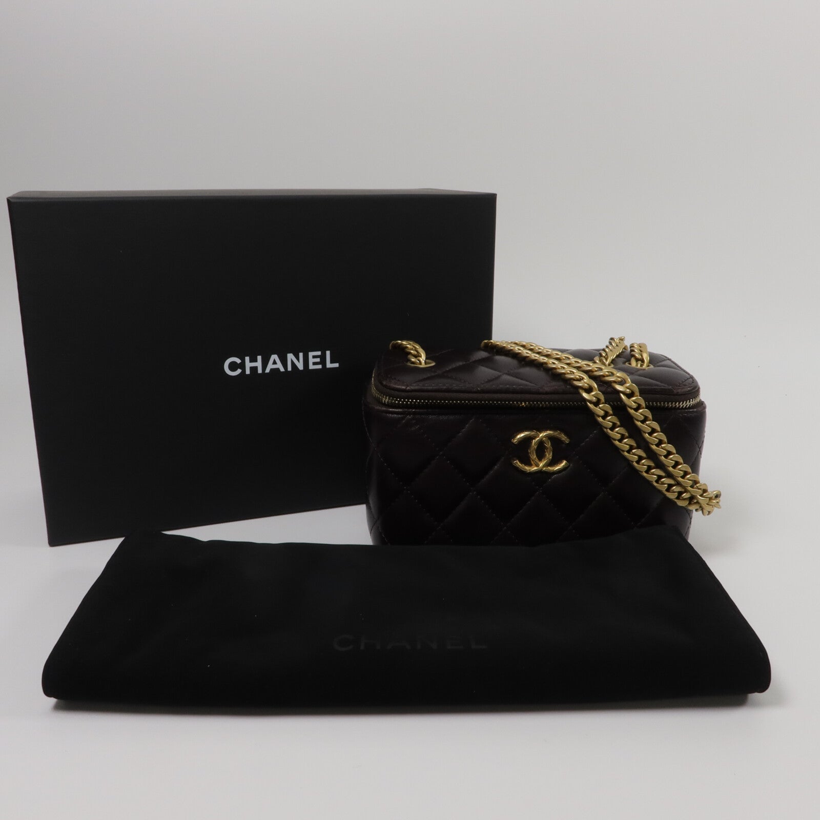 CHANEL 羊皮皮革Vanity Case鏈帶肩背袋