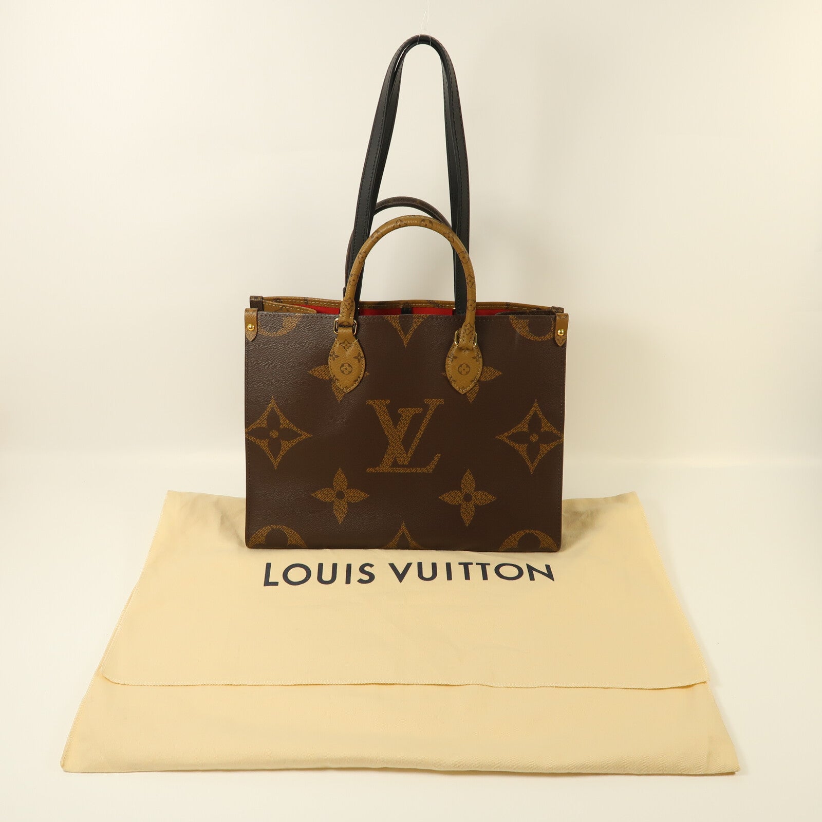 LOUIS VUITTON Monogram Giant Reverse On The Go MM金扣手挽肩背兩用袋