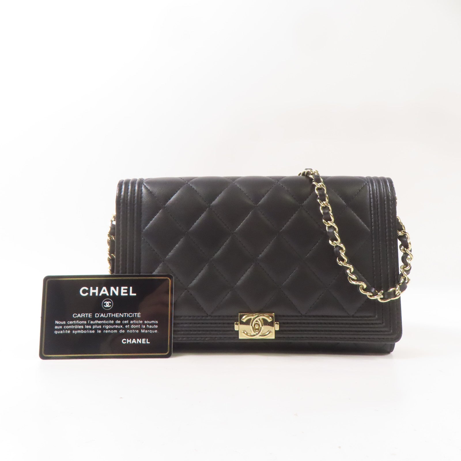 CHANEL 羊皮皮革Boy Wallet On Chain金扣鏈帶肩背袋黑色